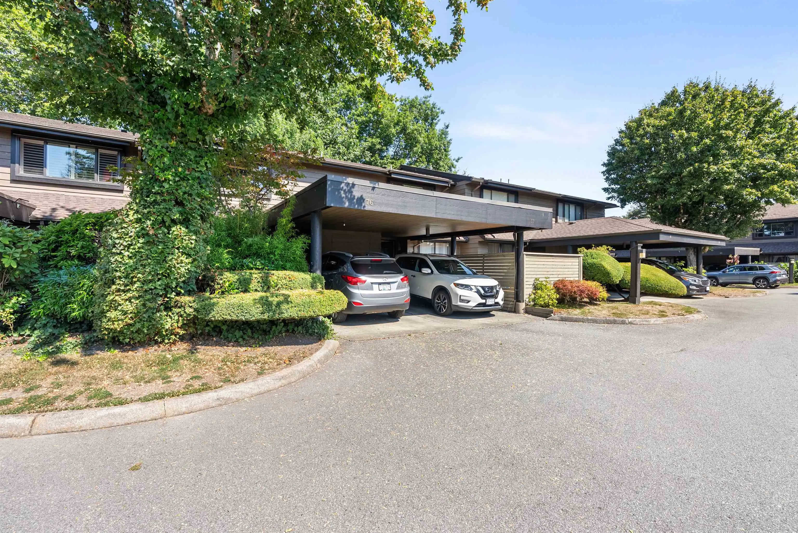 76 10220 Dunoon Drive