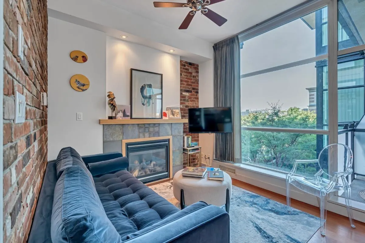 311 2515 Ontario Street