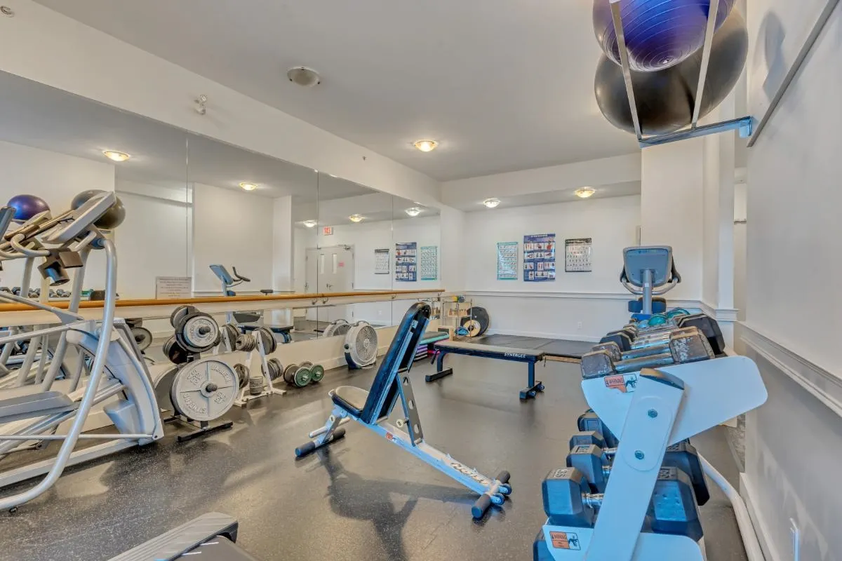 311 2515 Ontario Street