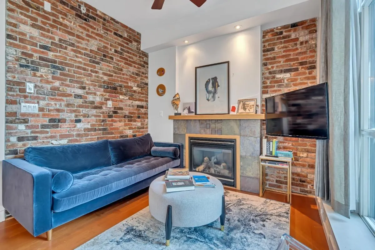 311 2515 Ontario Street