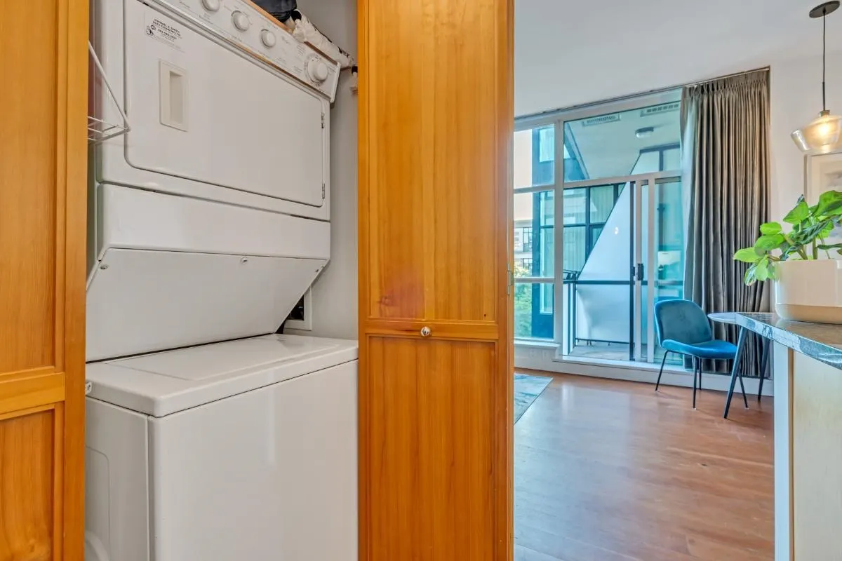 311 2515 Ontario Street