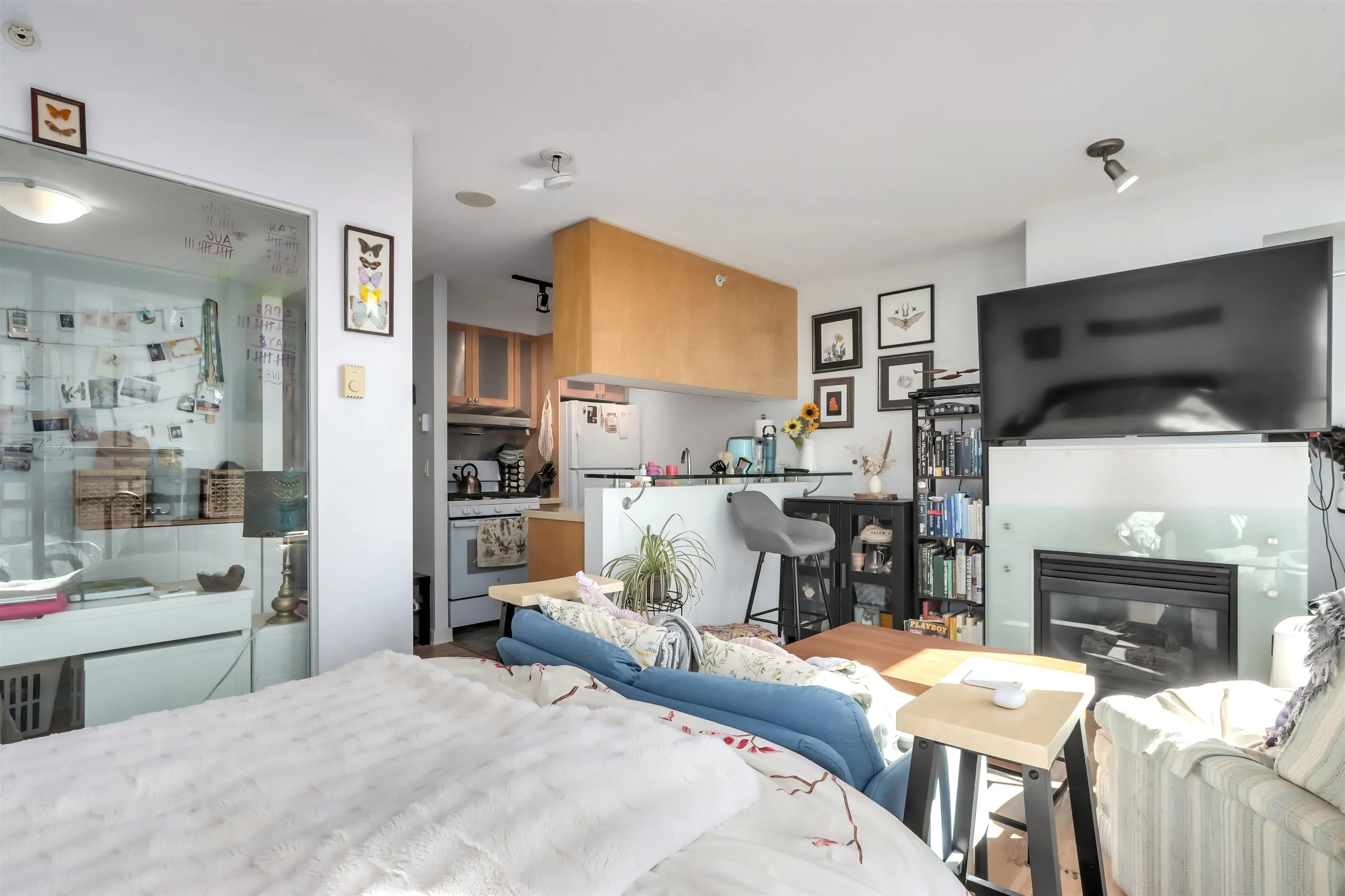 1406 1003 Burnaby Street