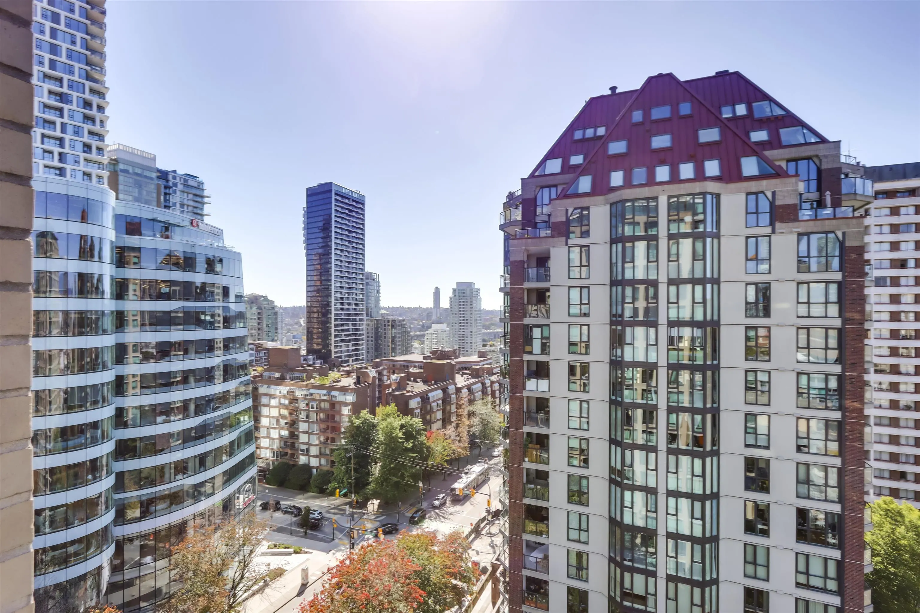 1406 1003 Burnaby Street