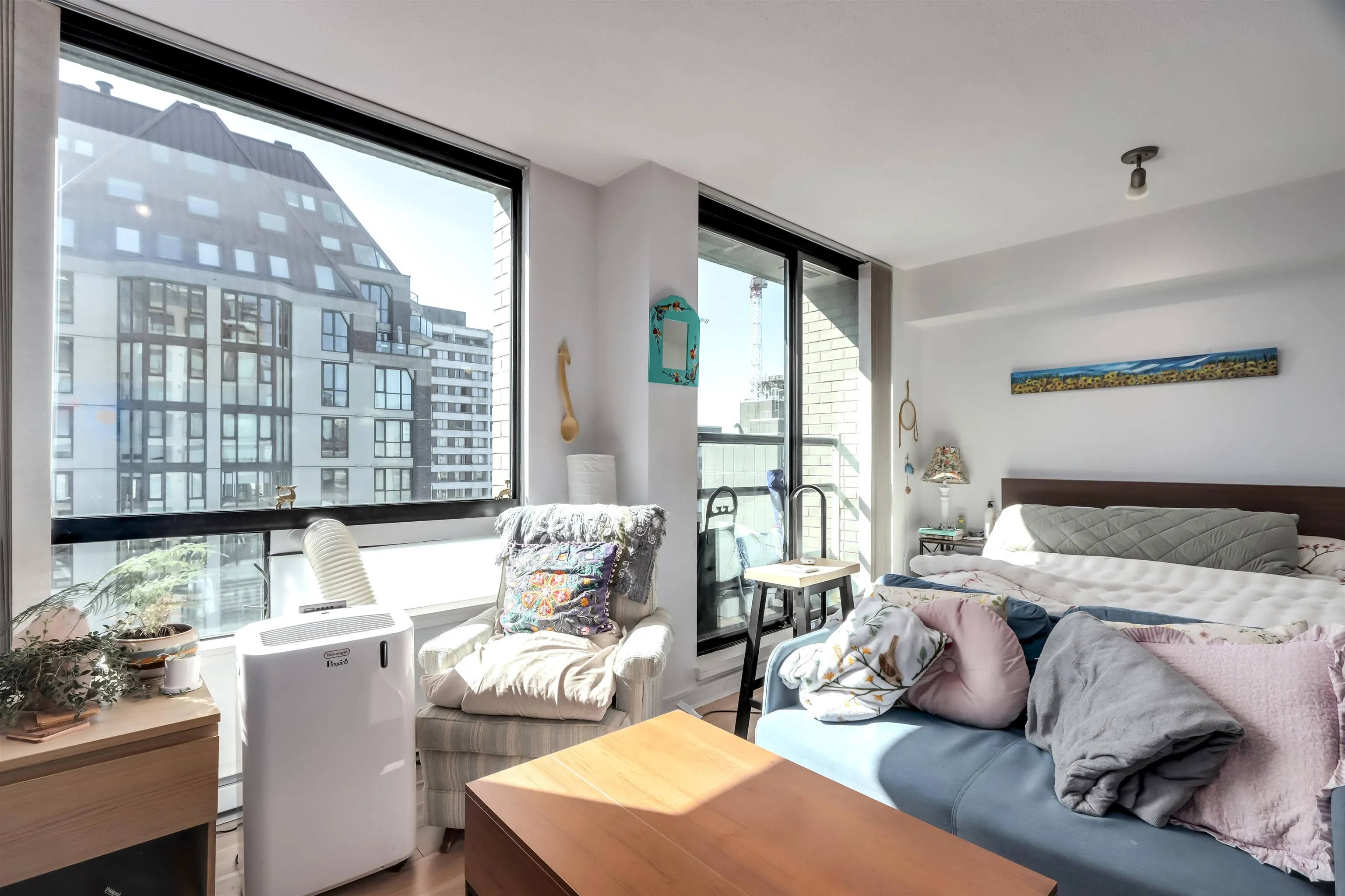 1406 1003 Burnaby Street