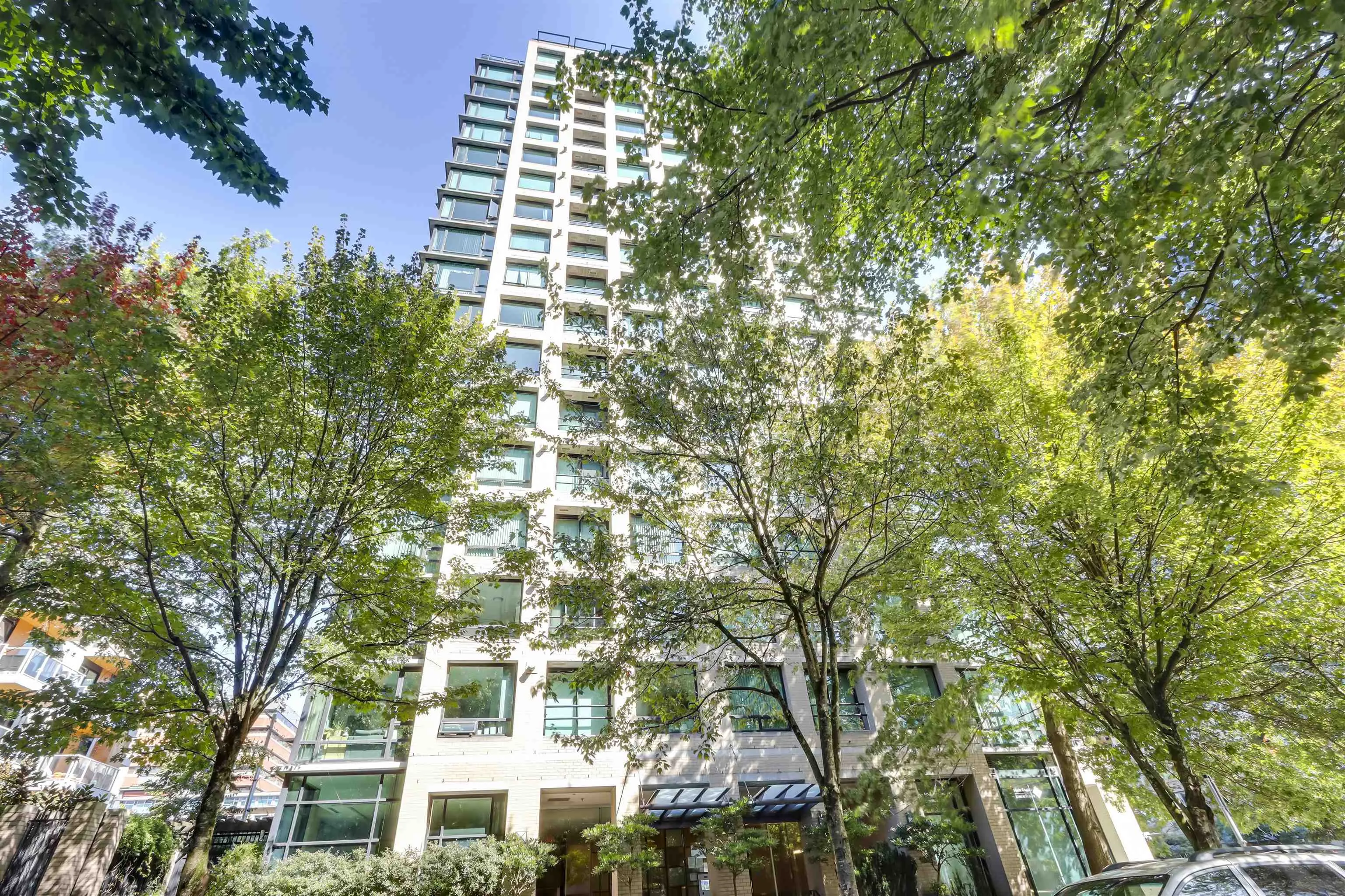 1406 1003 Burnaby Street