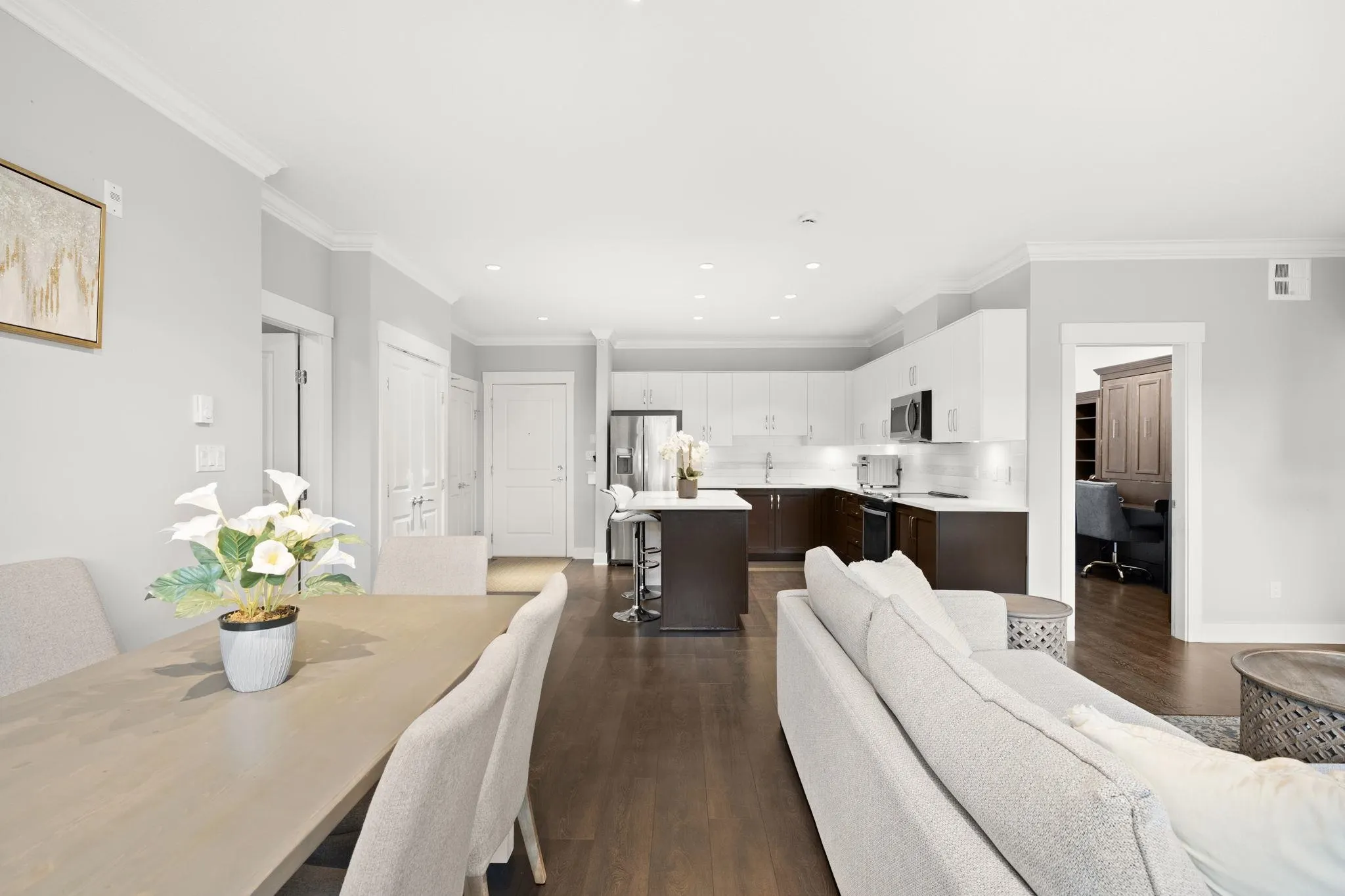419 20728 Willoughby Town Centre Drive