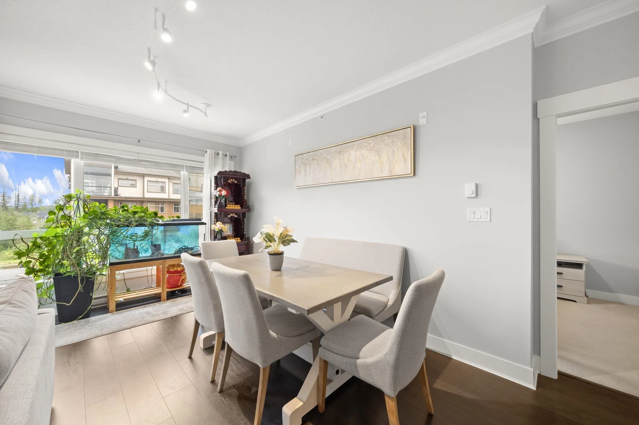419 20728 Willoughby Town Centre Drive