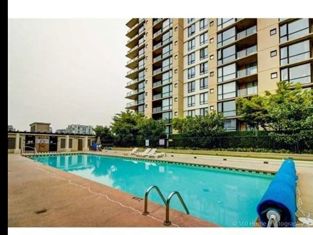 512 7831 Westminster Highway