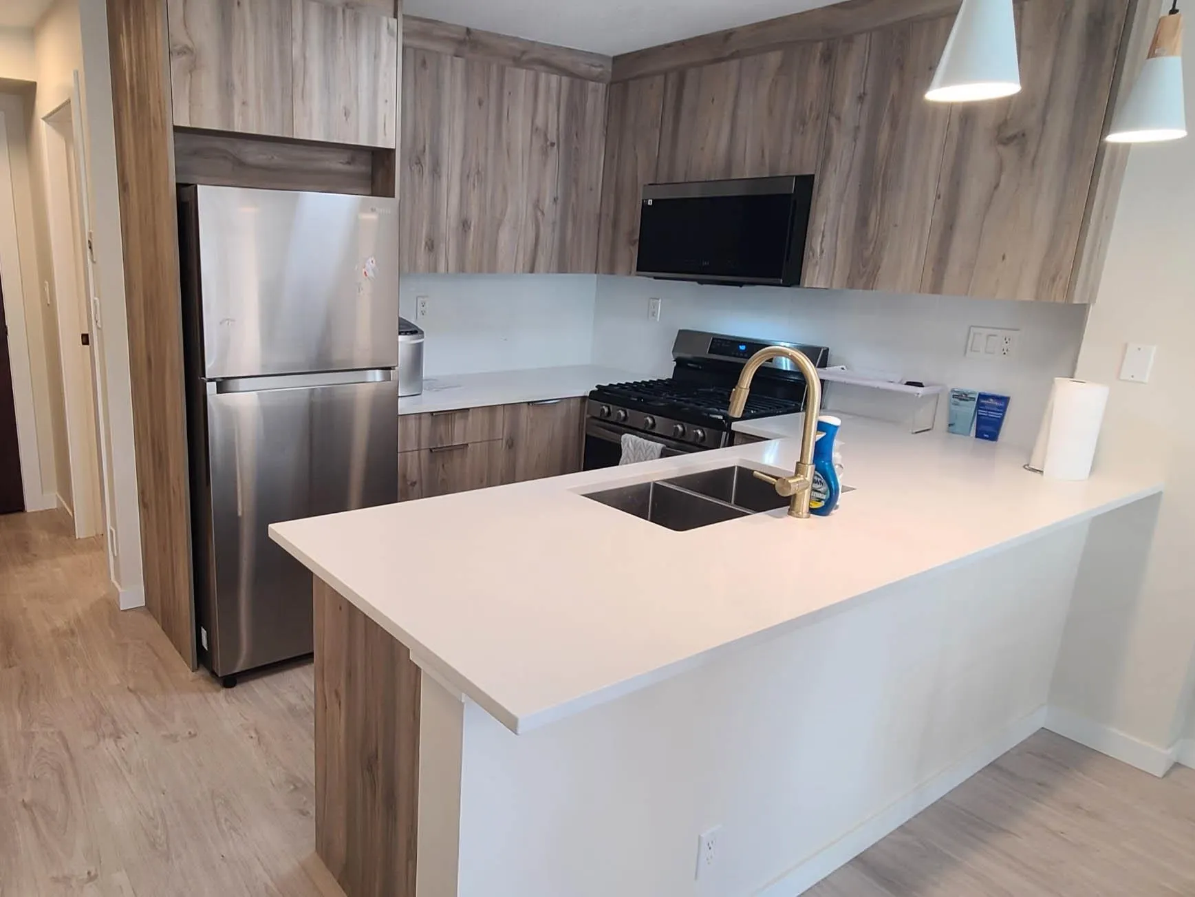512 7831 Westminster Highway