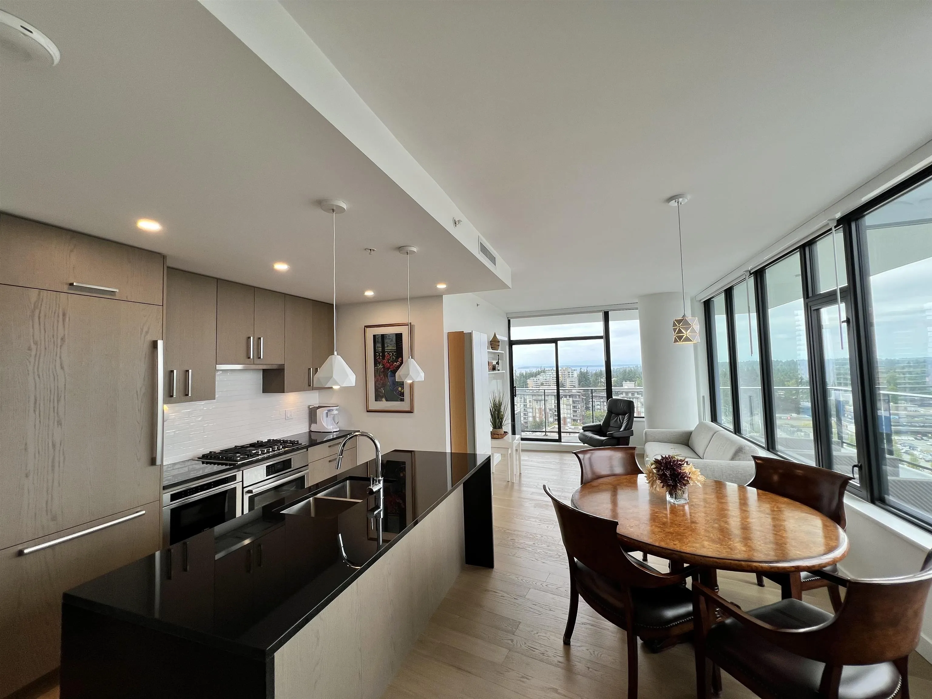 1406 1588 Johnston Road
