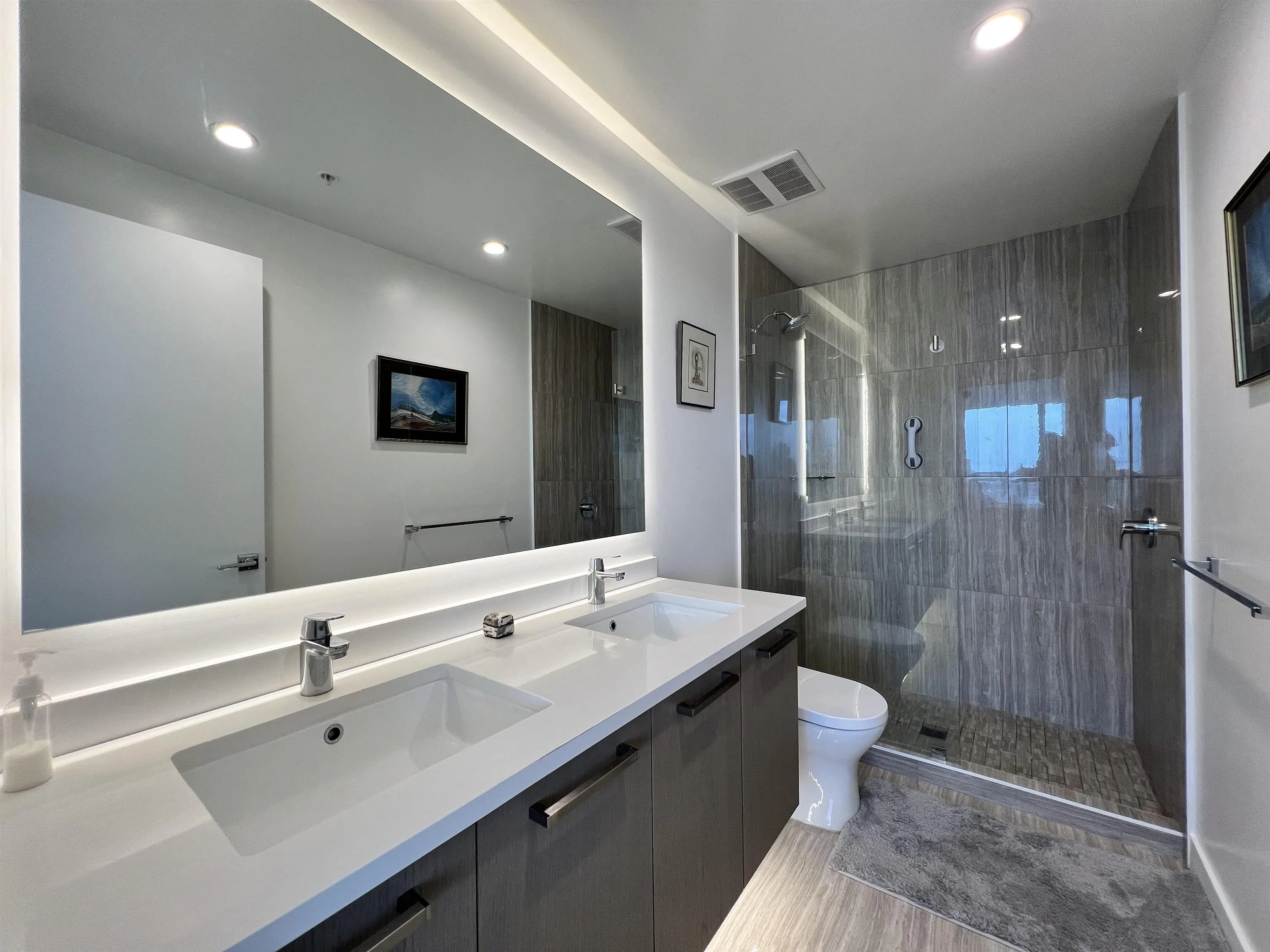 1406 1588 Johnston Road