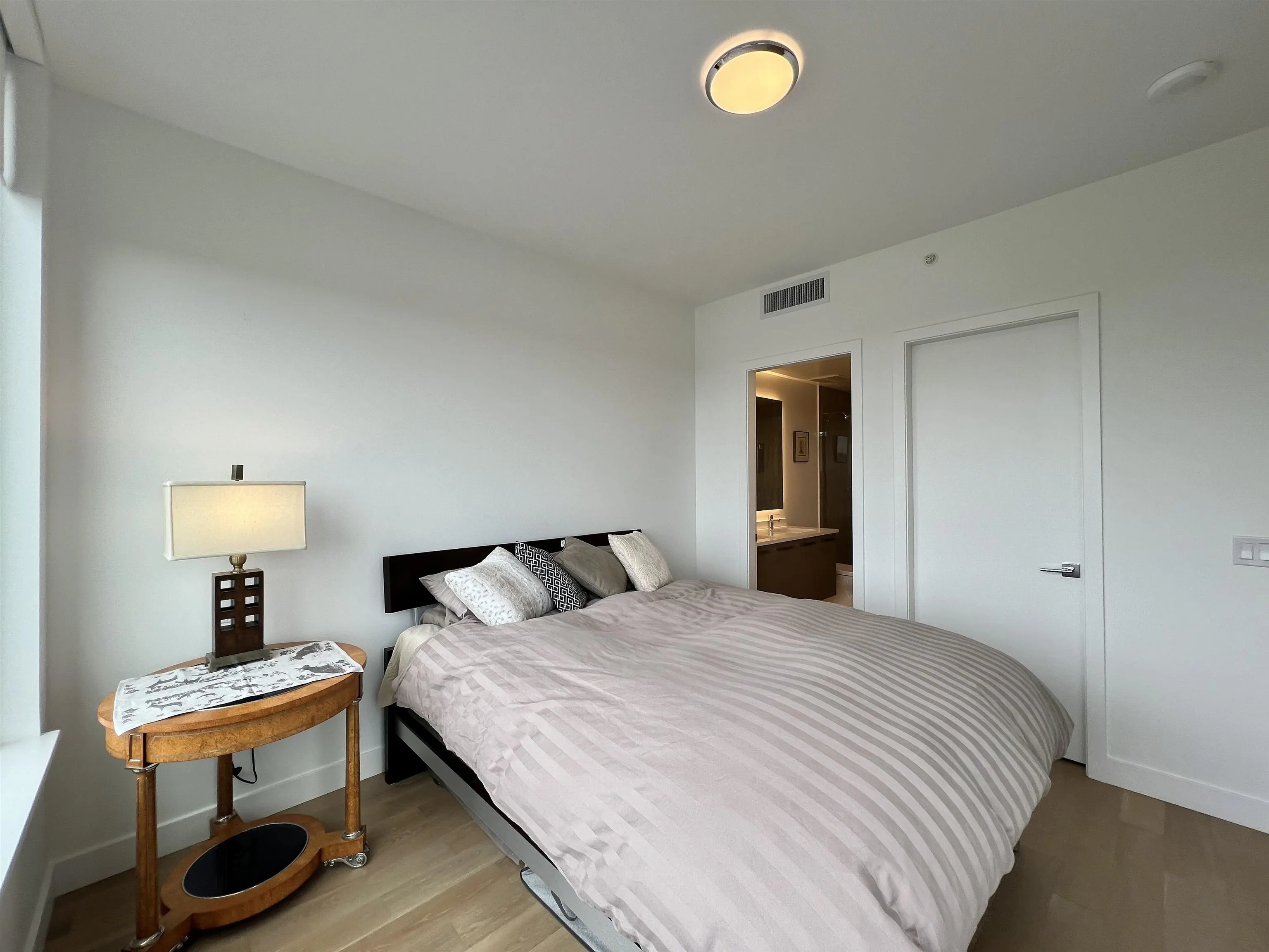 1406 1588 Johnston Road