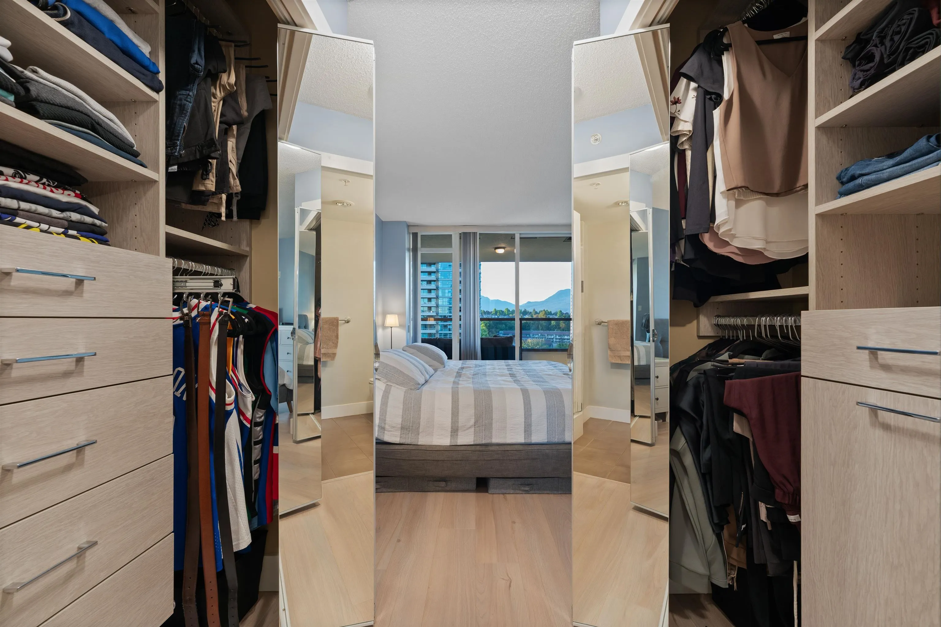 1606 2088 Madison Avenue