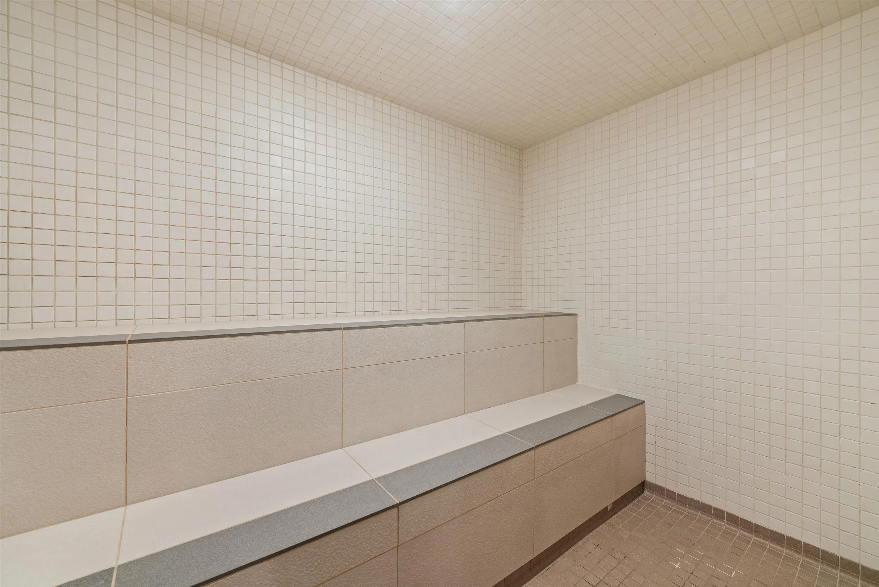 1606 2088 Madison Avenue