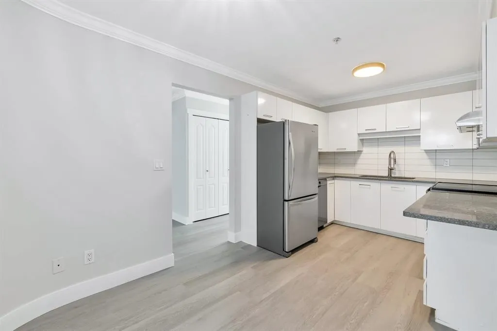 310 14965 Marine Drive