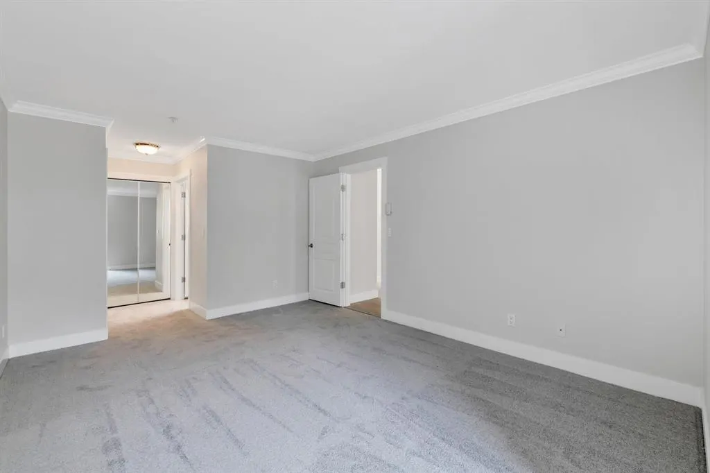 310 14965 Marine Drive