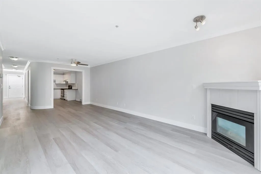 310 14965 Marine Drive