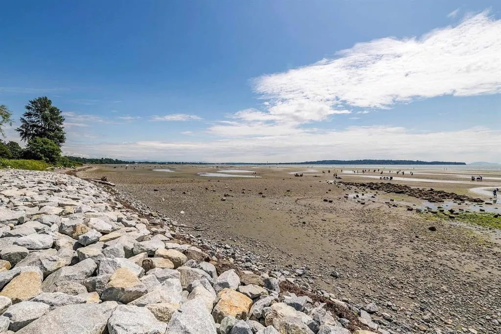 310 14965 Marine Drive