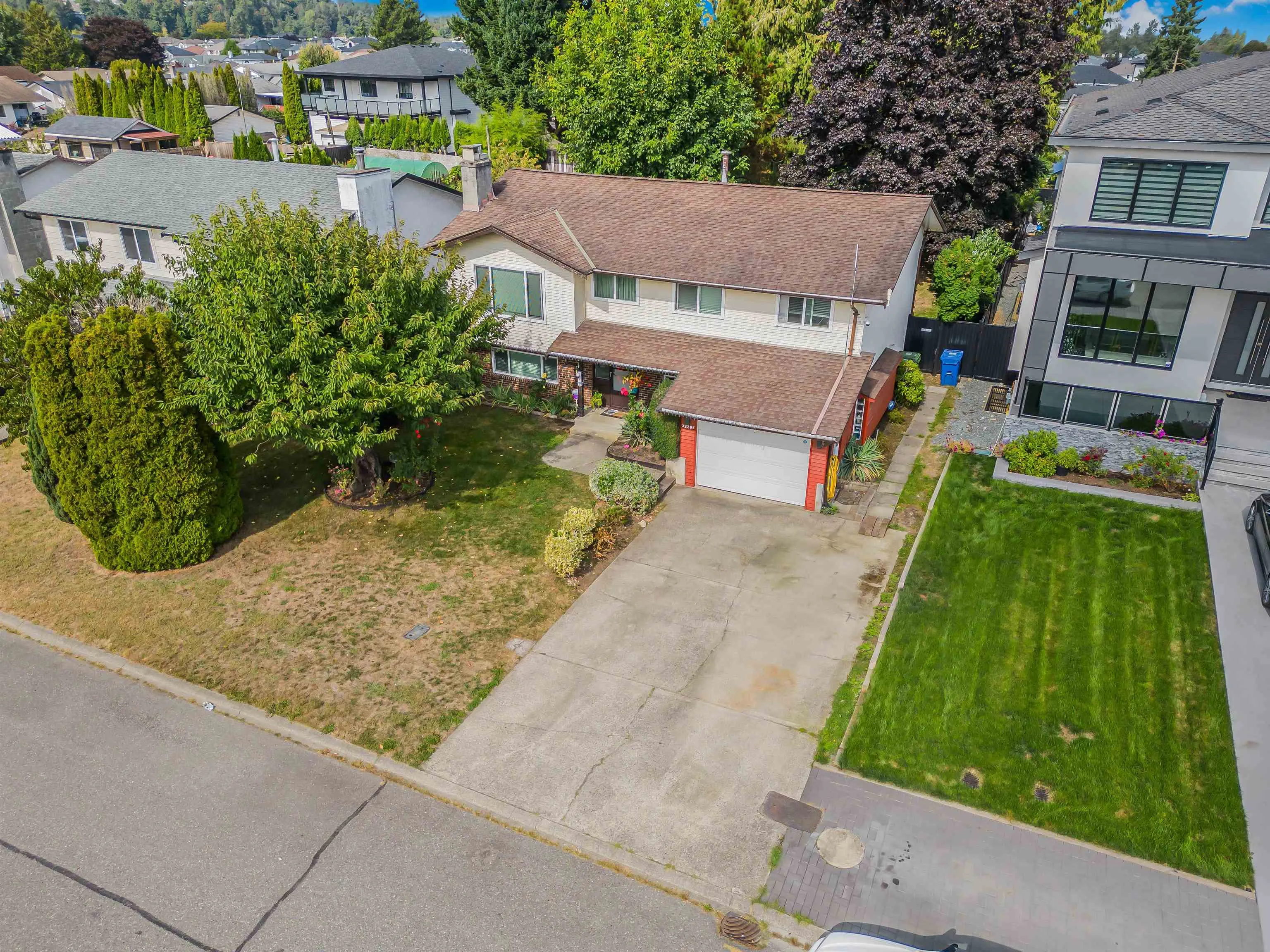 32285 Atwater Crescent