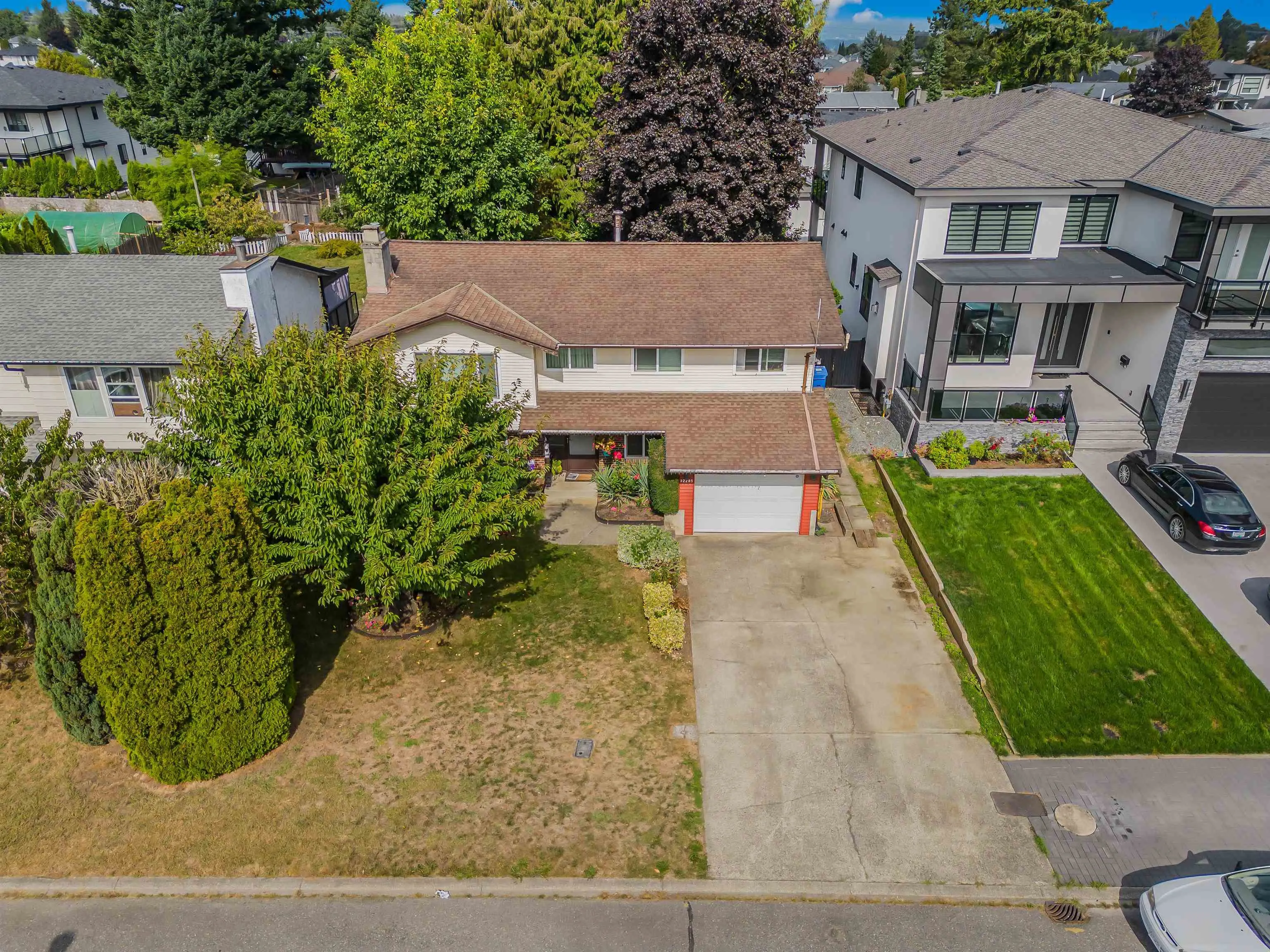32285 Atwater Crescent