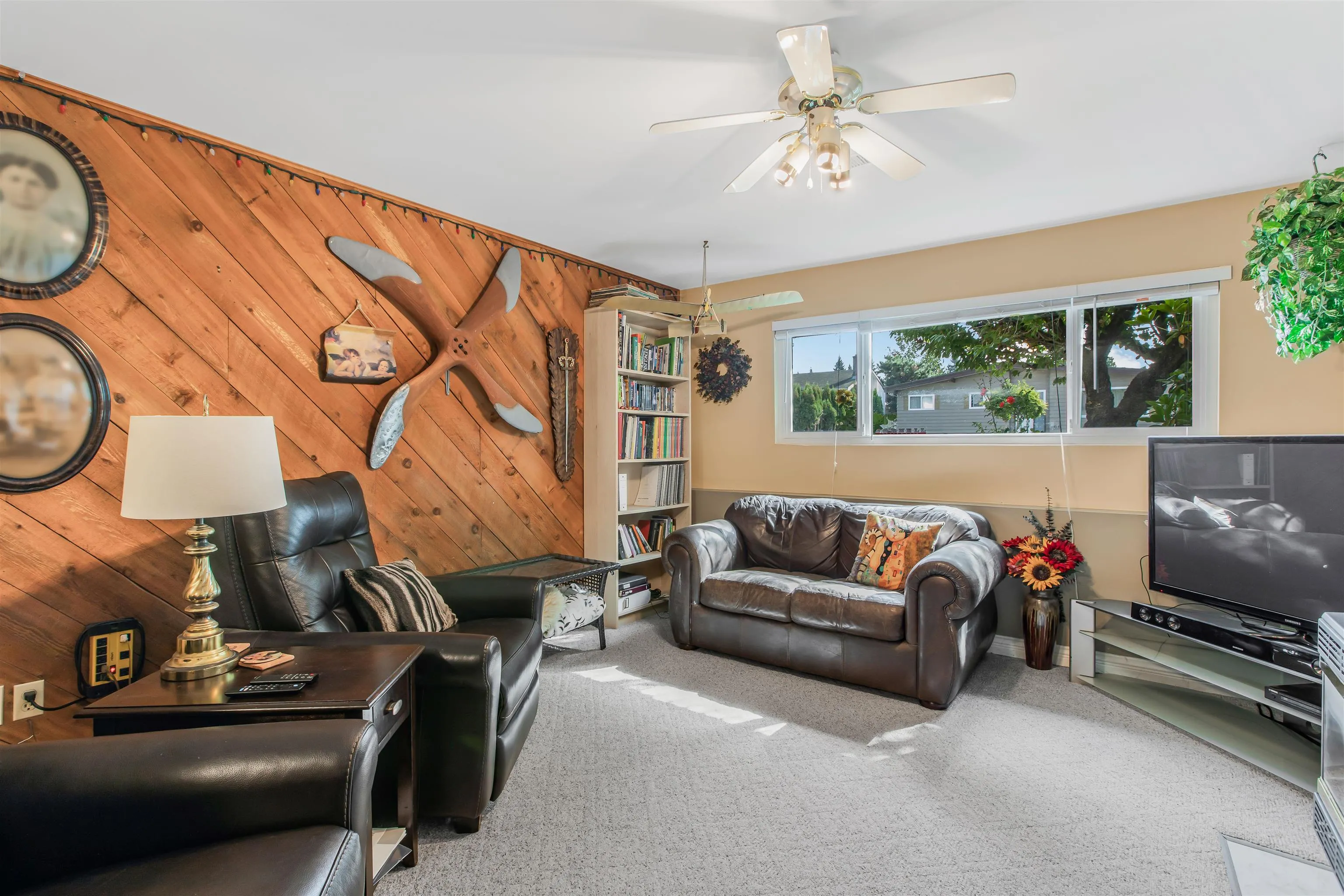 32285 Atwater Crescent