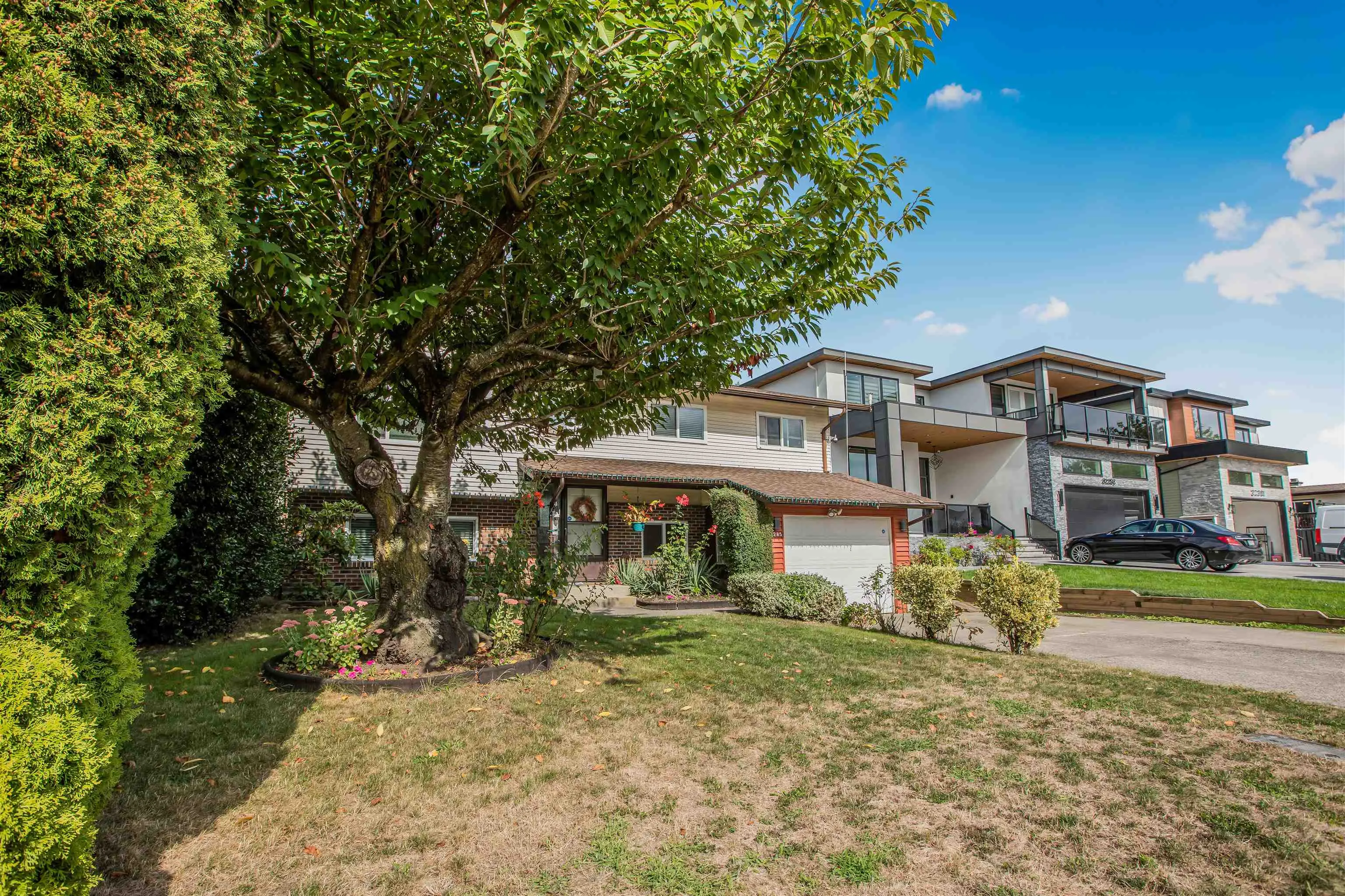 32285 Atwater Crescent
