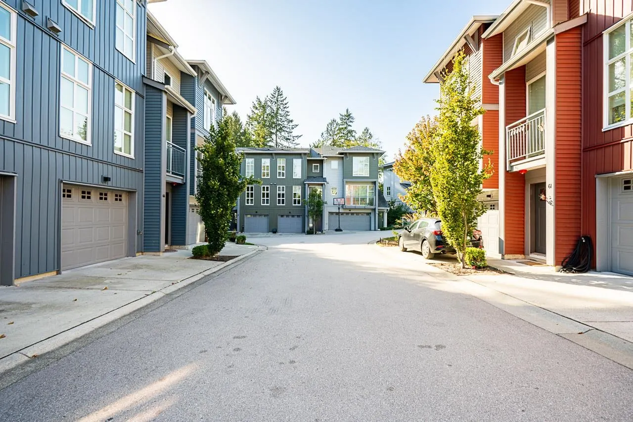67 24076 112 Avenue