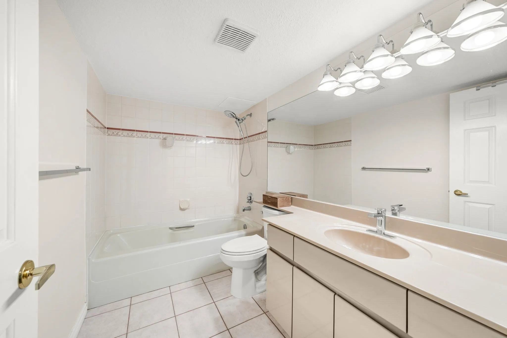 107B 1210 Quayside Drive
