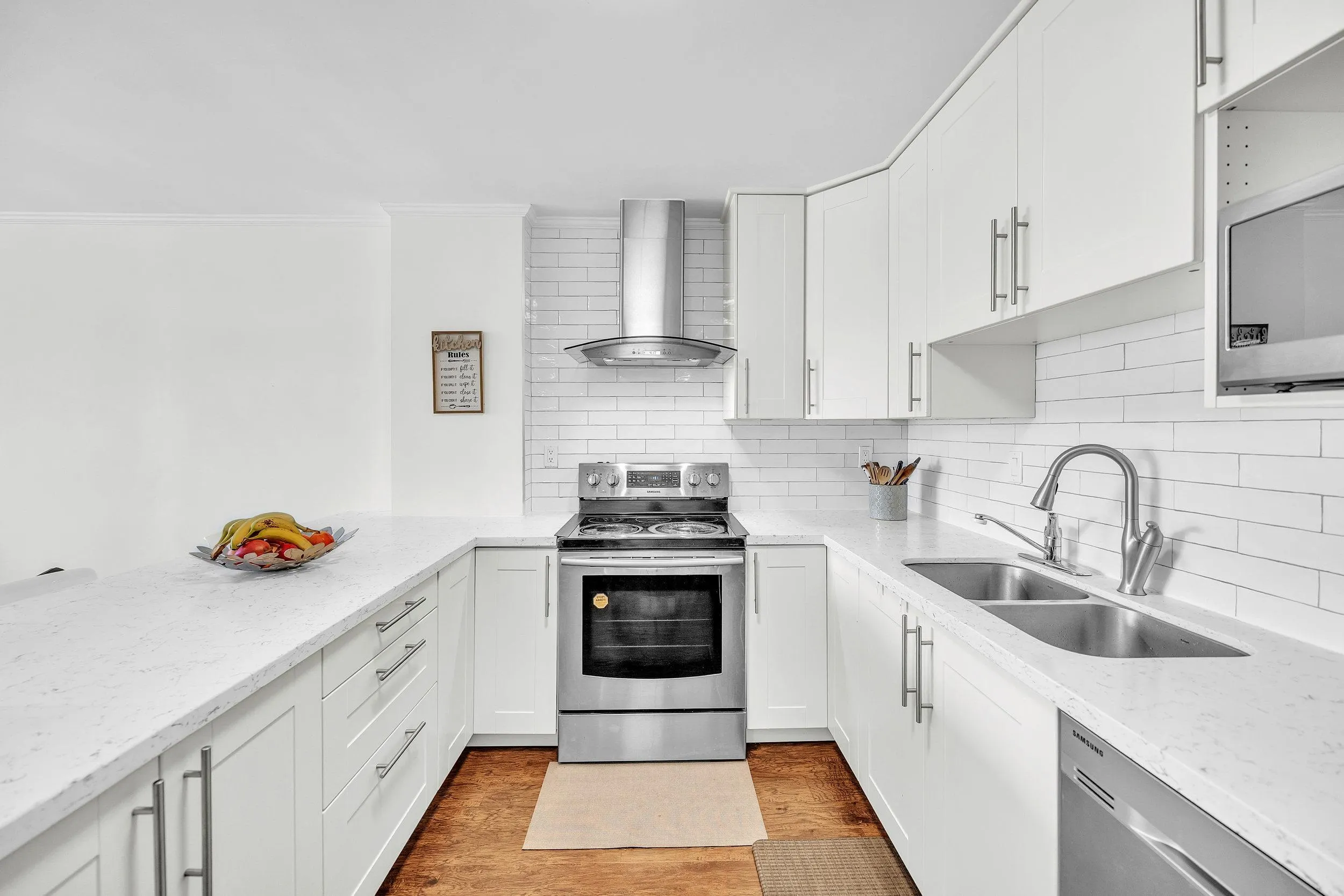 1606 9280 Salish Court