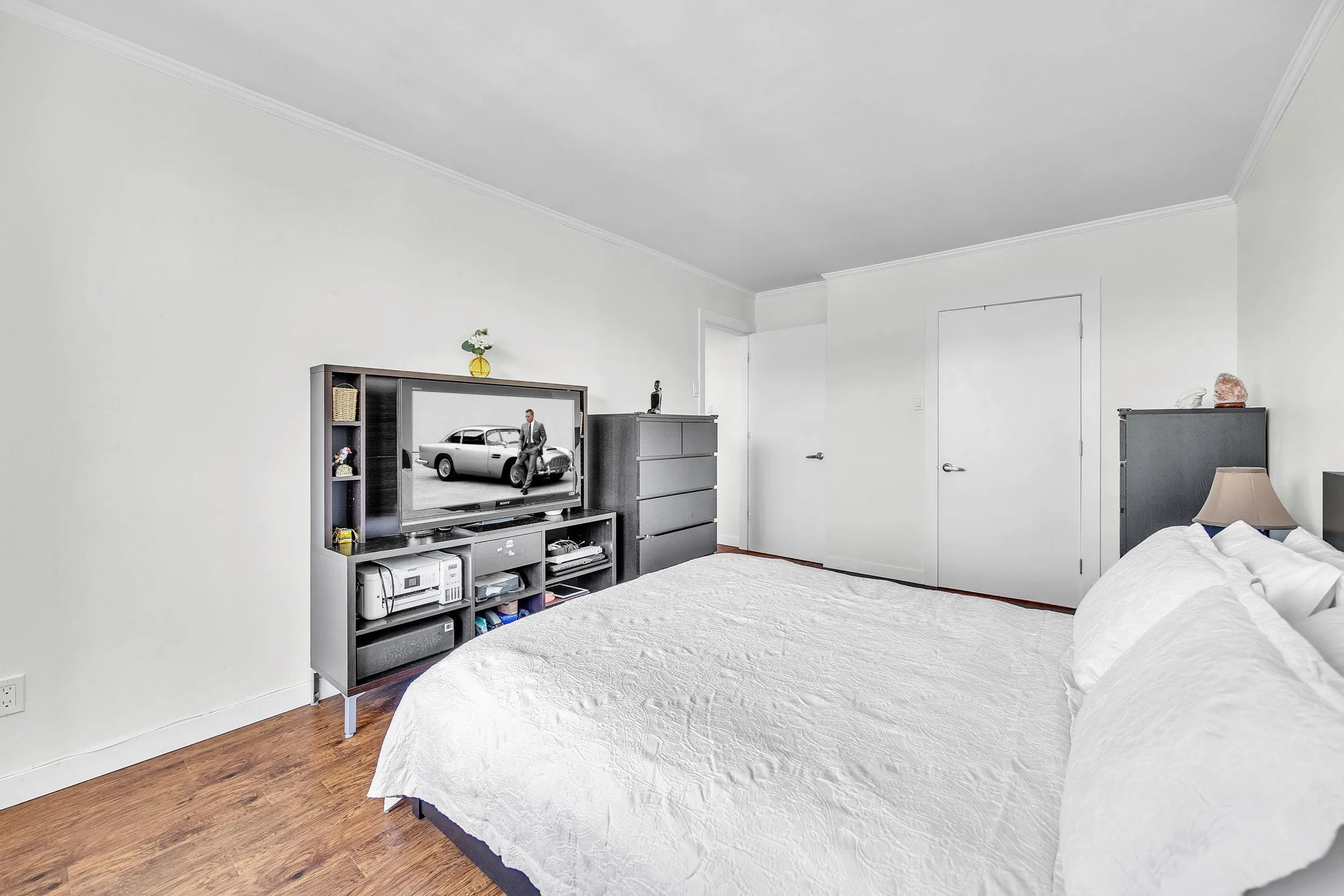 1606 9280 Salish Court