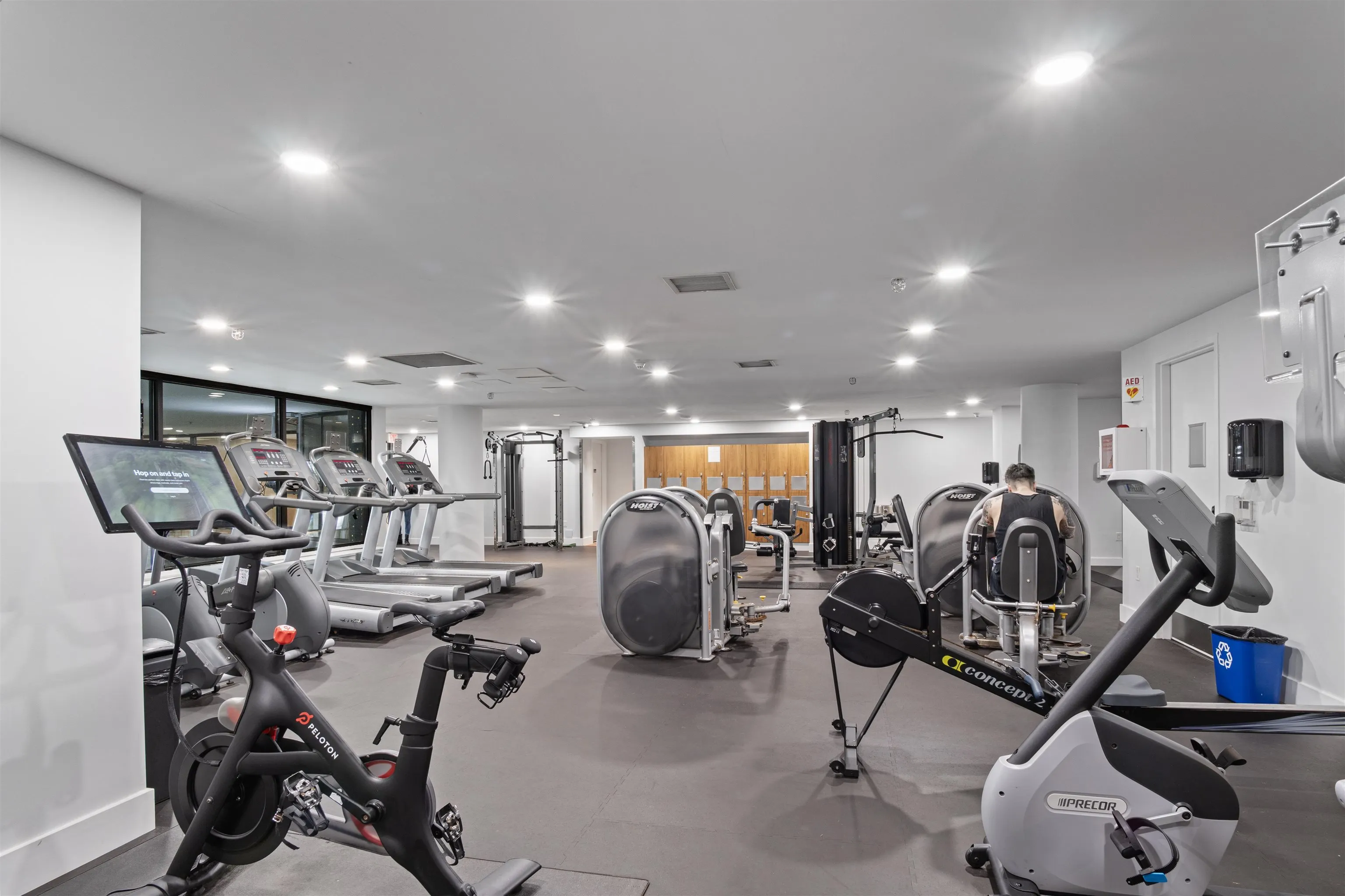 709 77 Walter Hardwick Avenue