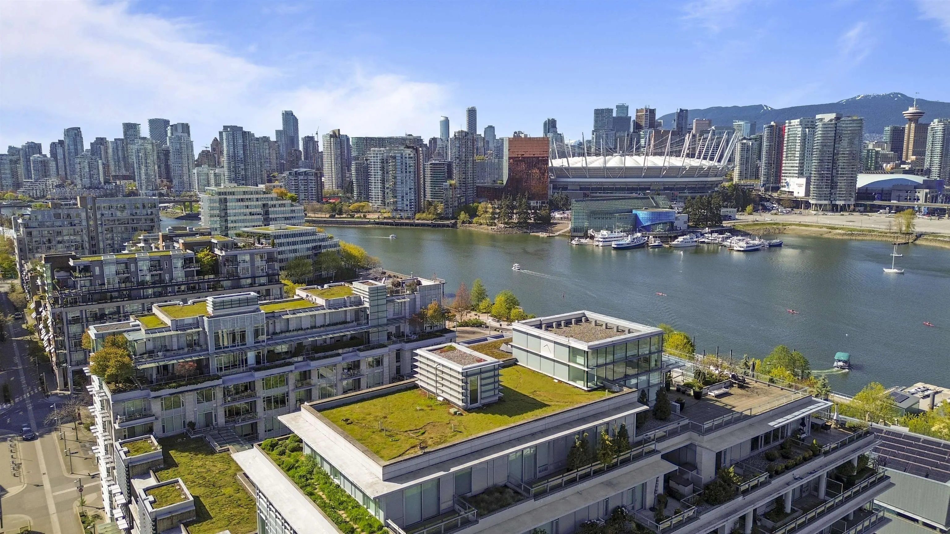 709 77 Walter Hardwick Avenue