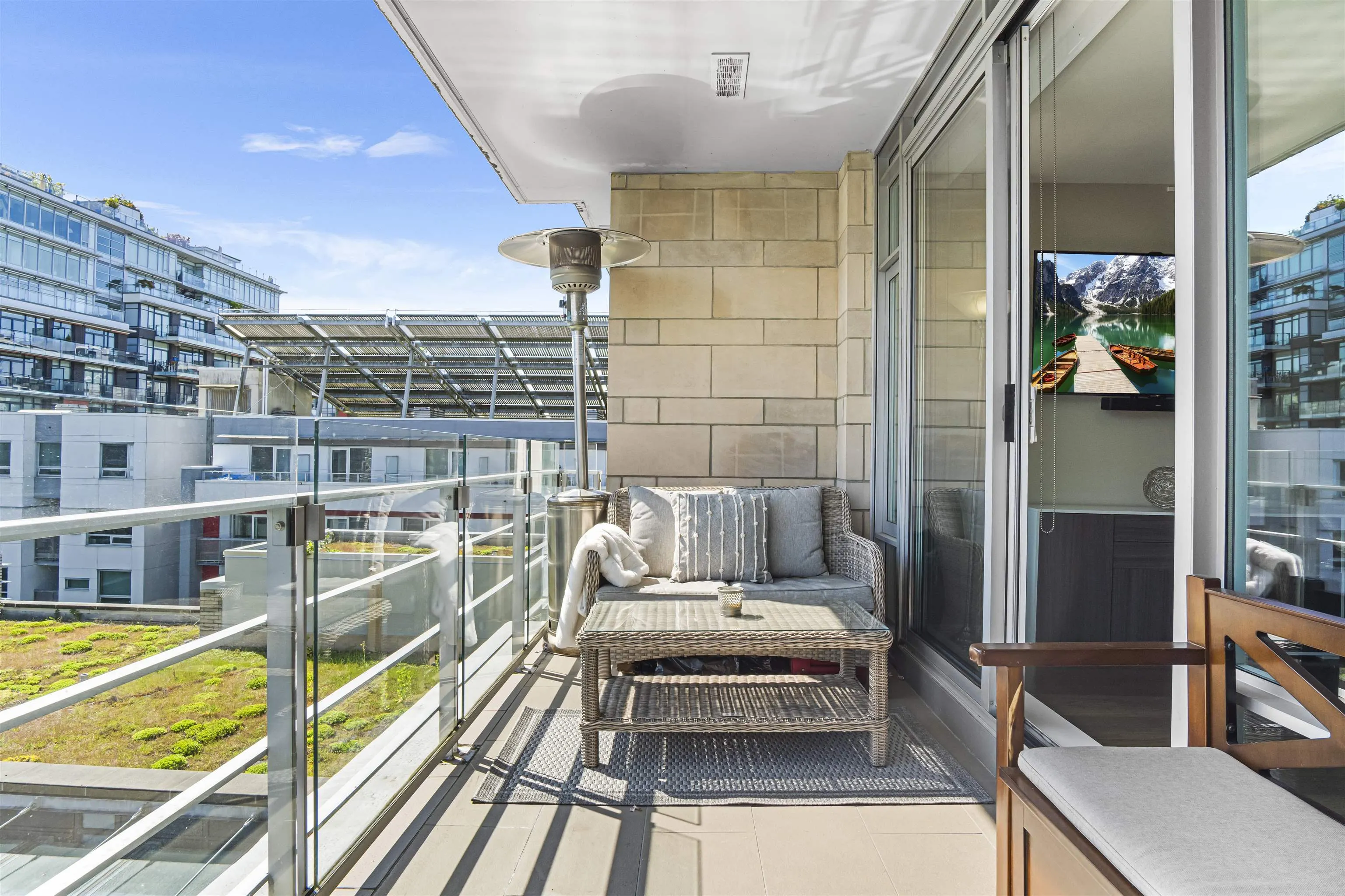 709 77 Walter Hardwick Avenue