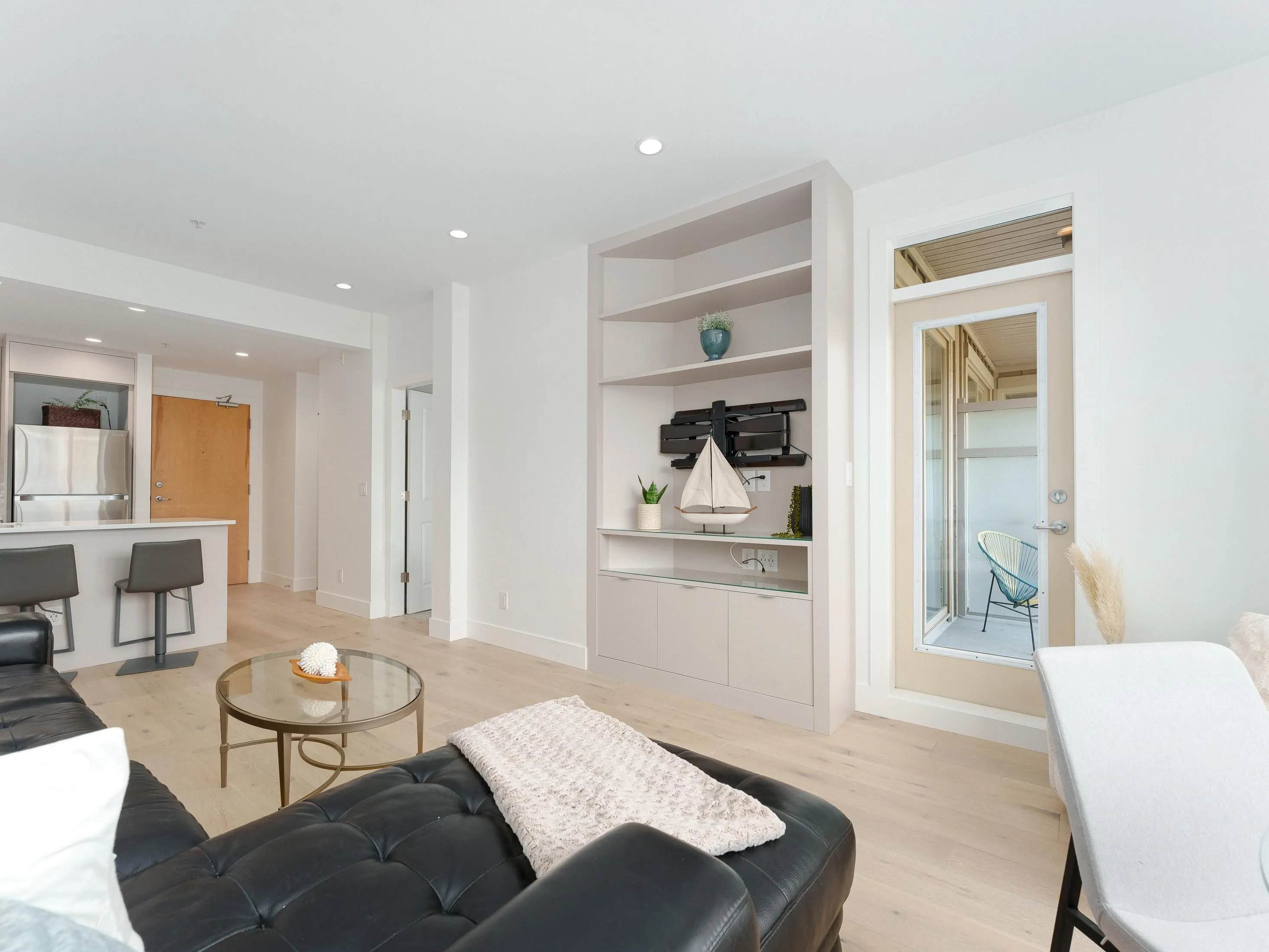 422 580 Raven Woods Drive