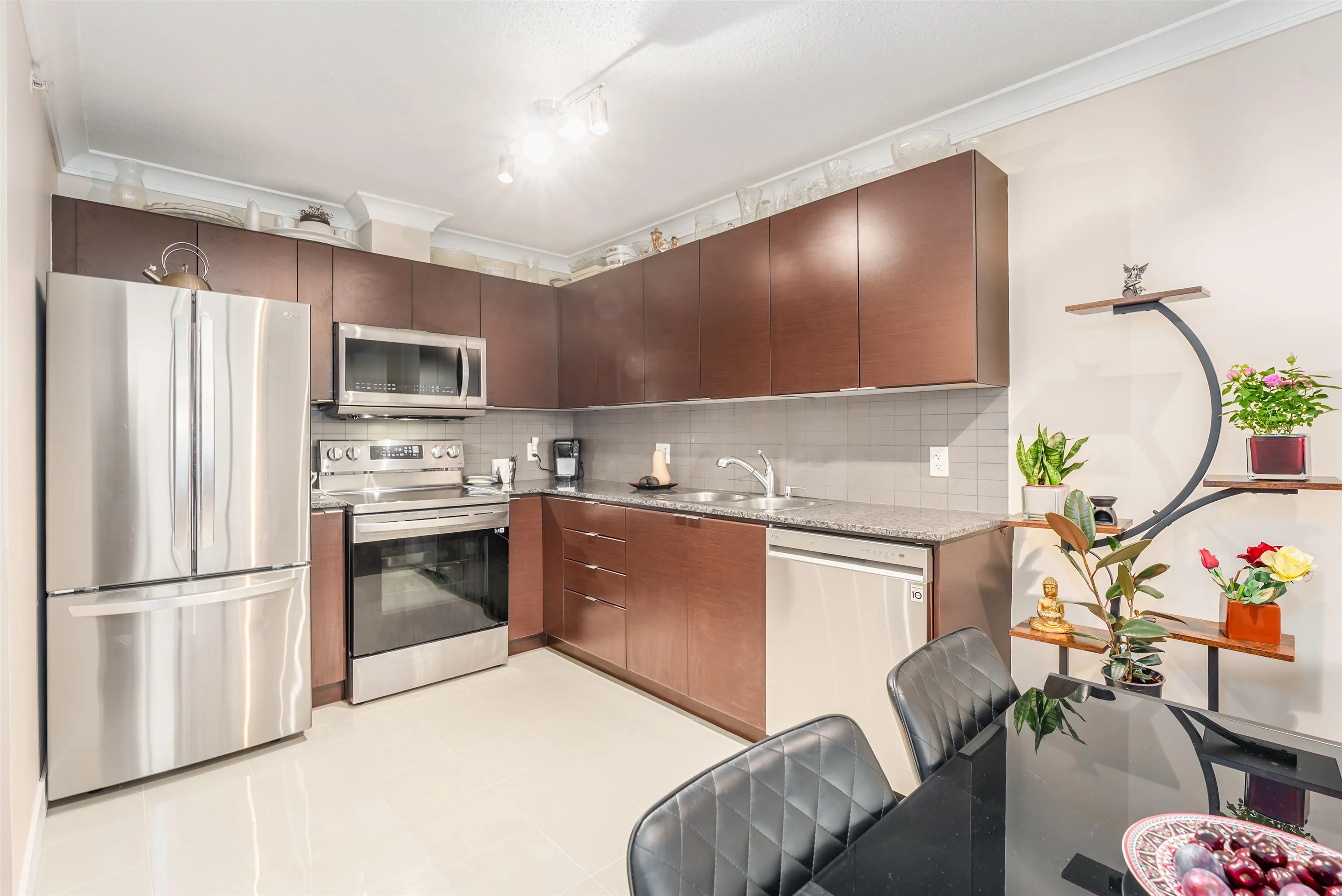 3001 13618 100 Avenue