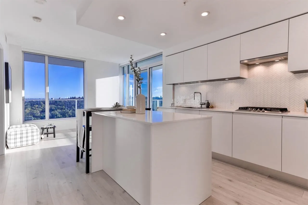 1007 3833 Evergreen Place