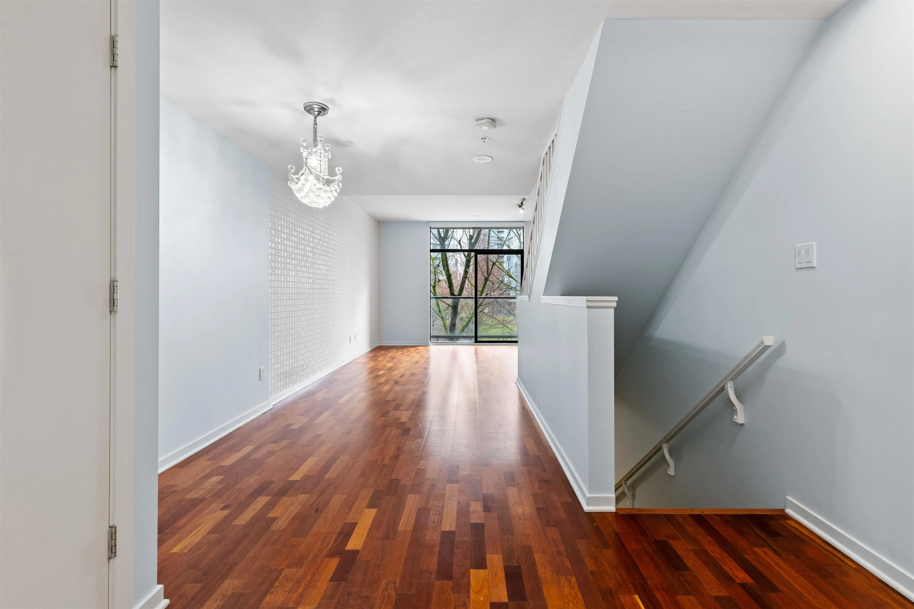 975 Beatty Street