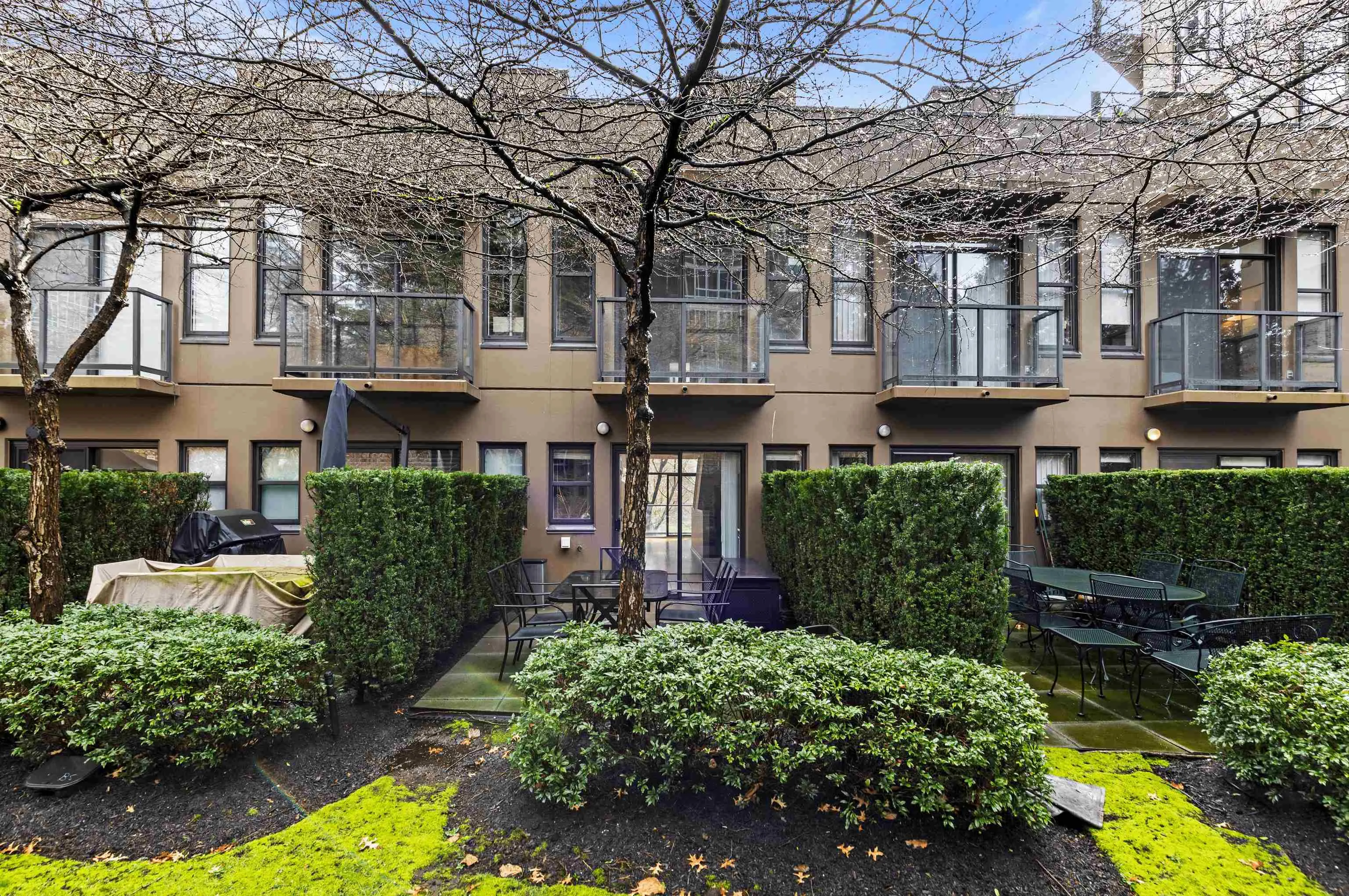 975 Beatty Street