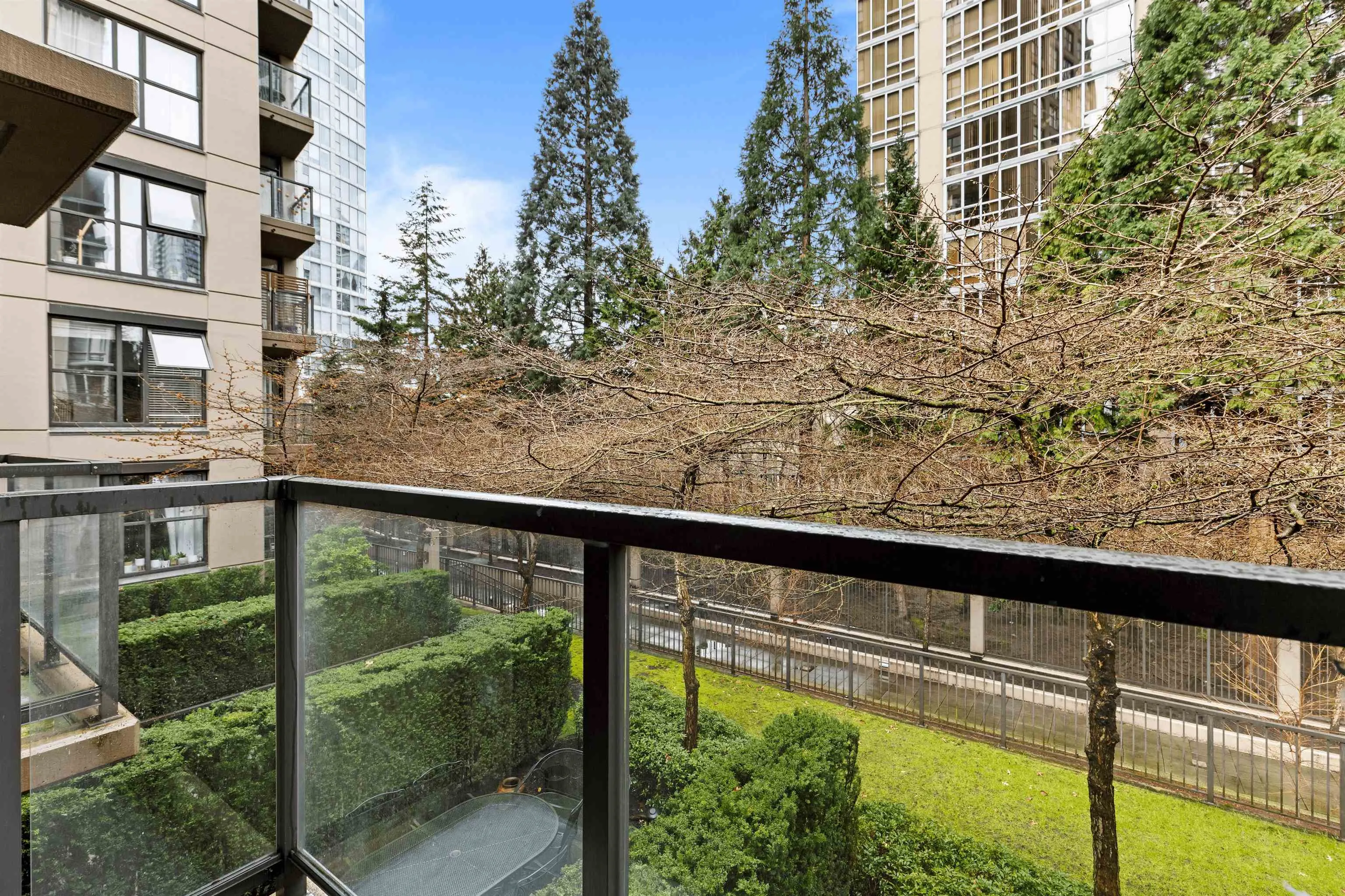 975 Beatty Street