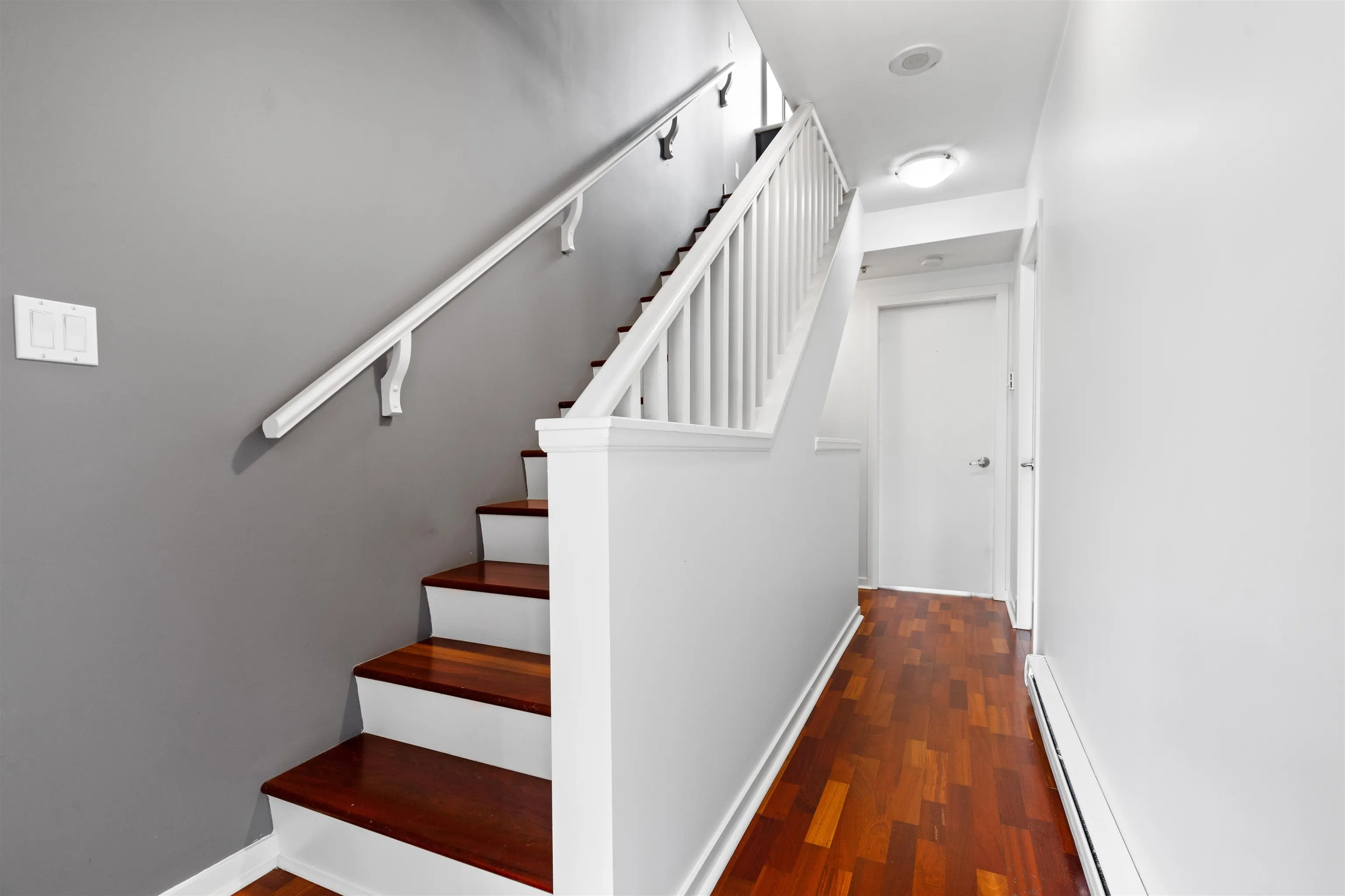975 Beatty Street