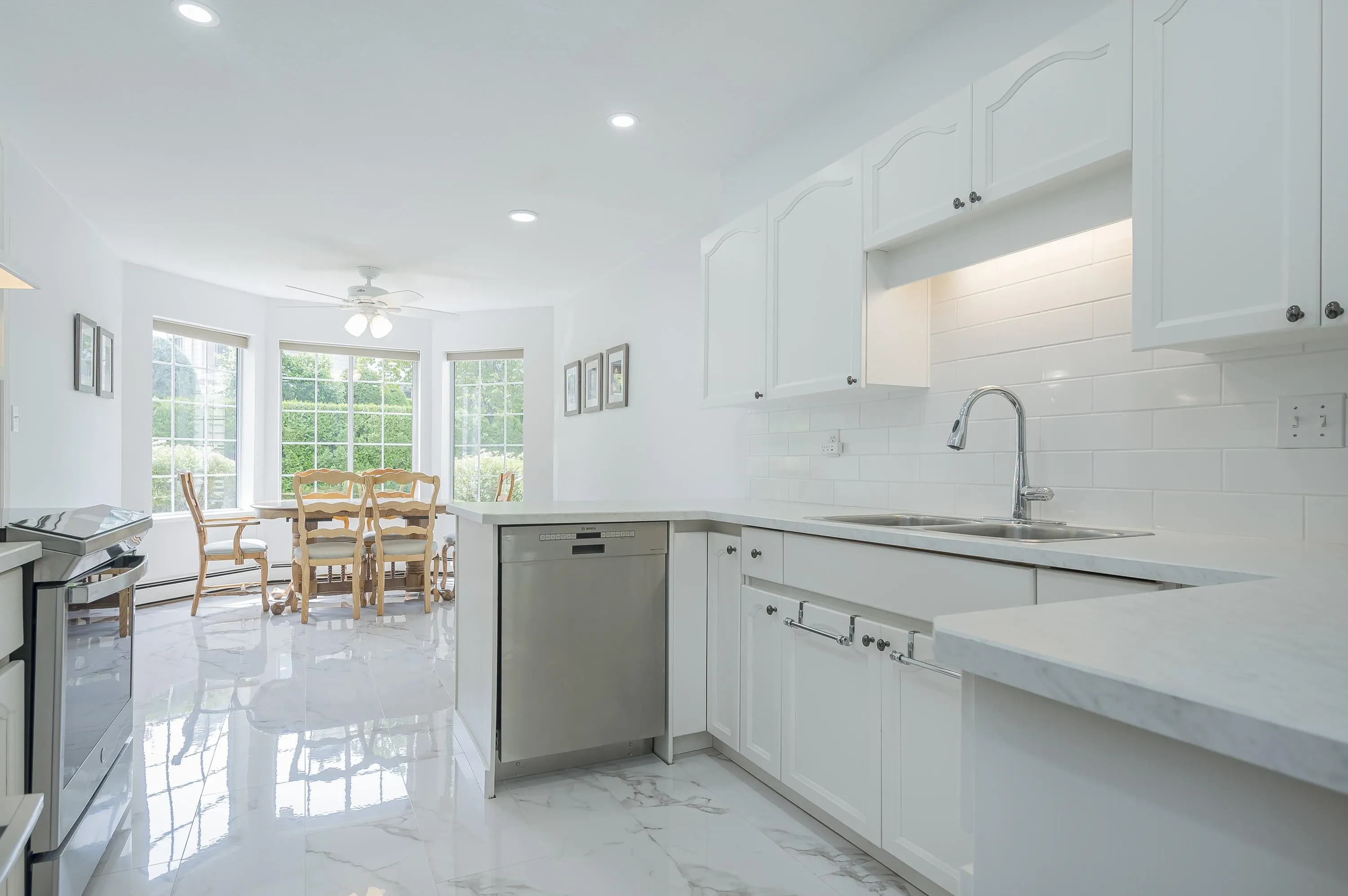 106 2491 Gladwin Road