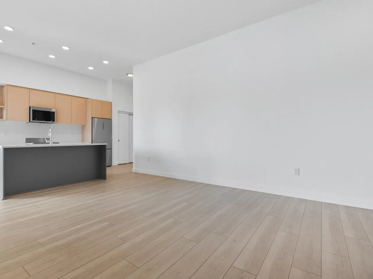 617 10777 138 Street