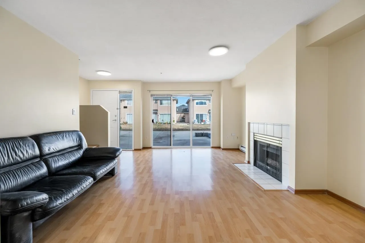 211 2211 No. 4 Road