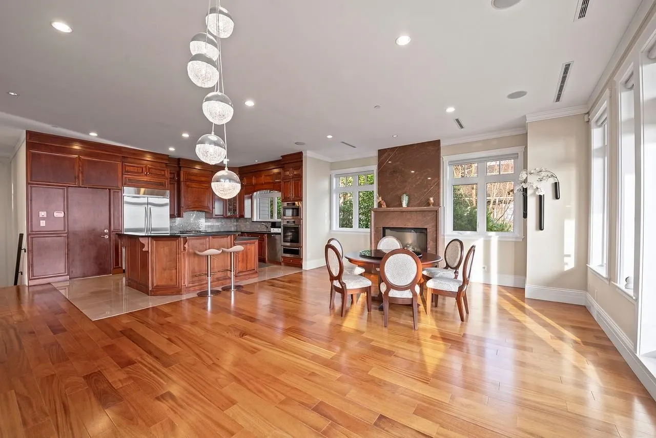 2420 Halston Court
