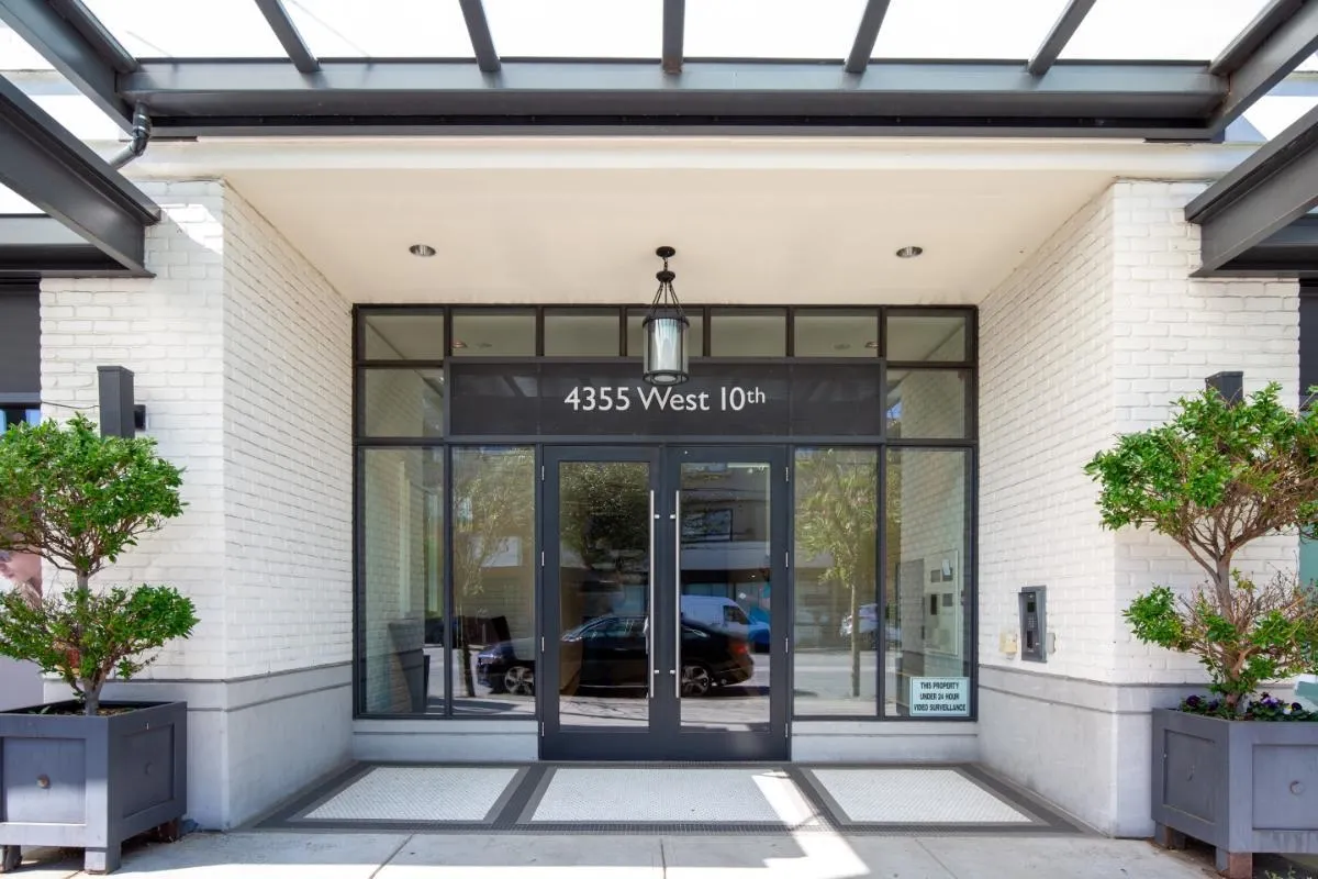 309 4355 W 10th Avenue