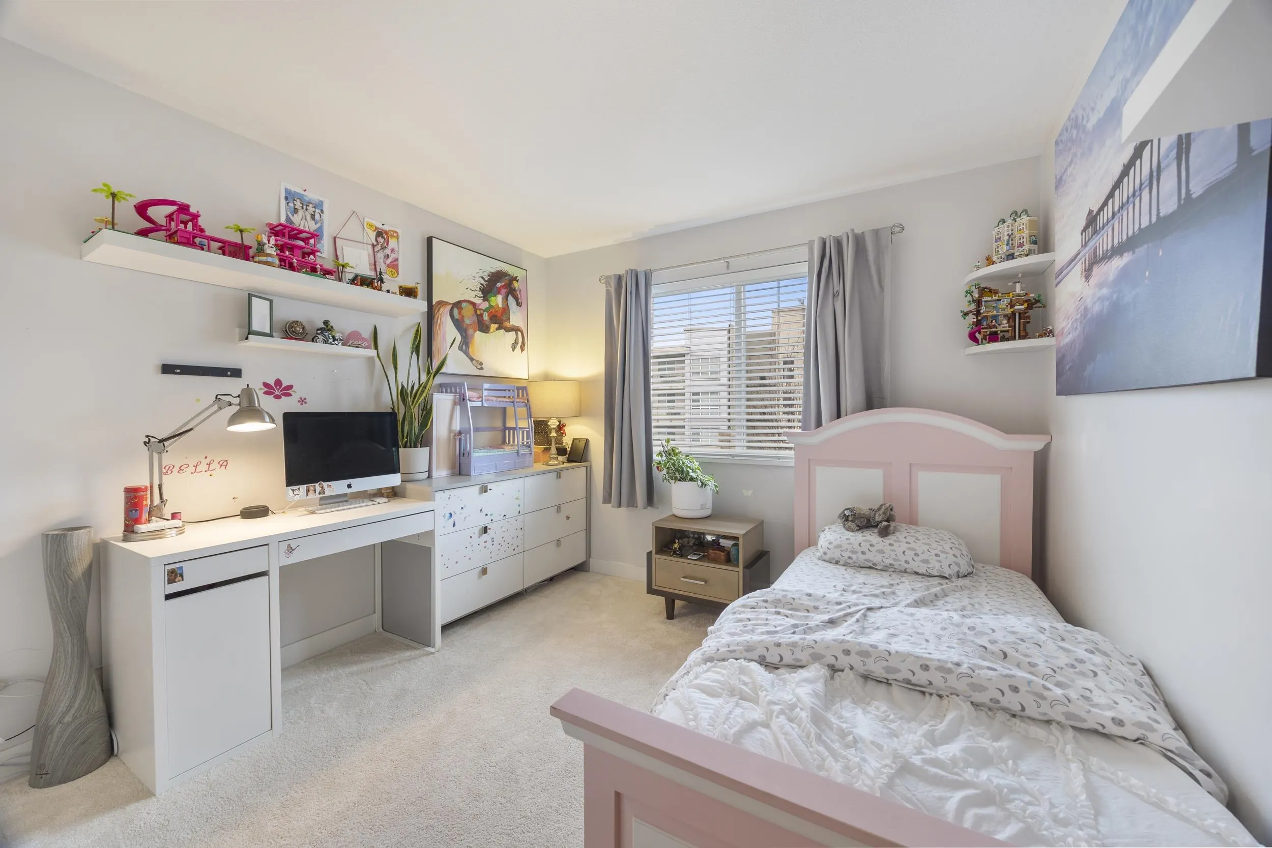 201 15745 Croydon Drive