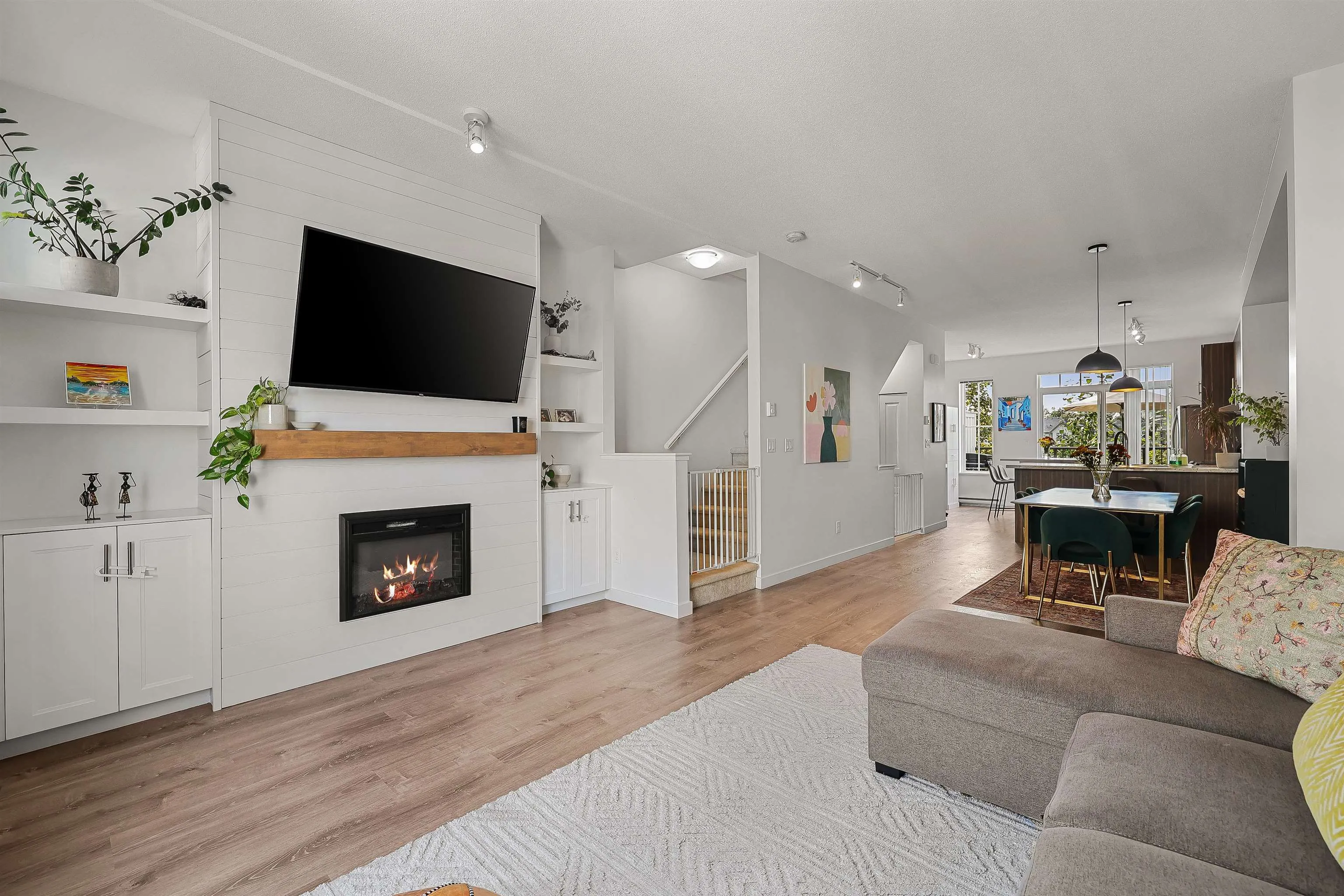 81 31032 Westridge Place