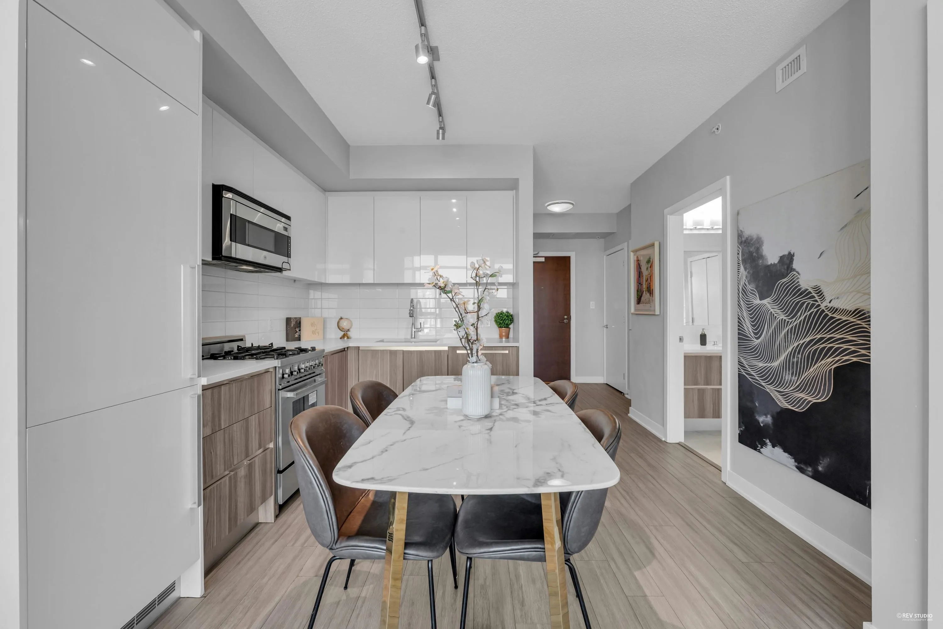 3002 4900 Lennox Lane