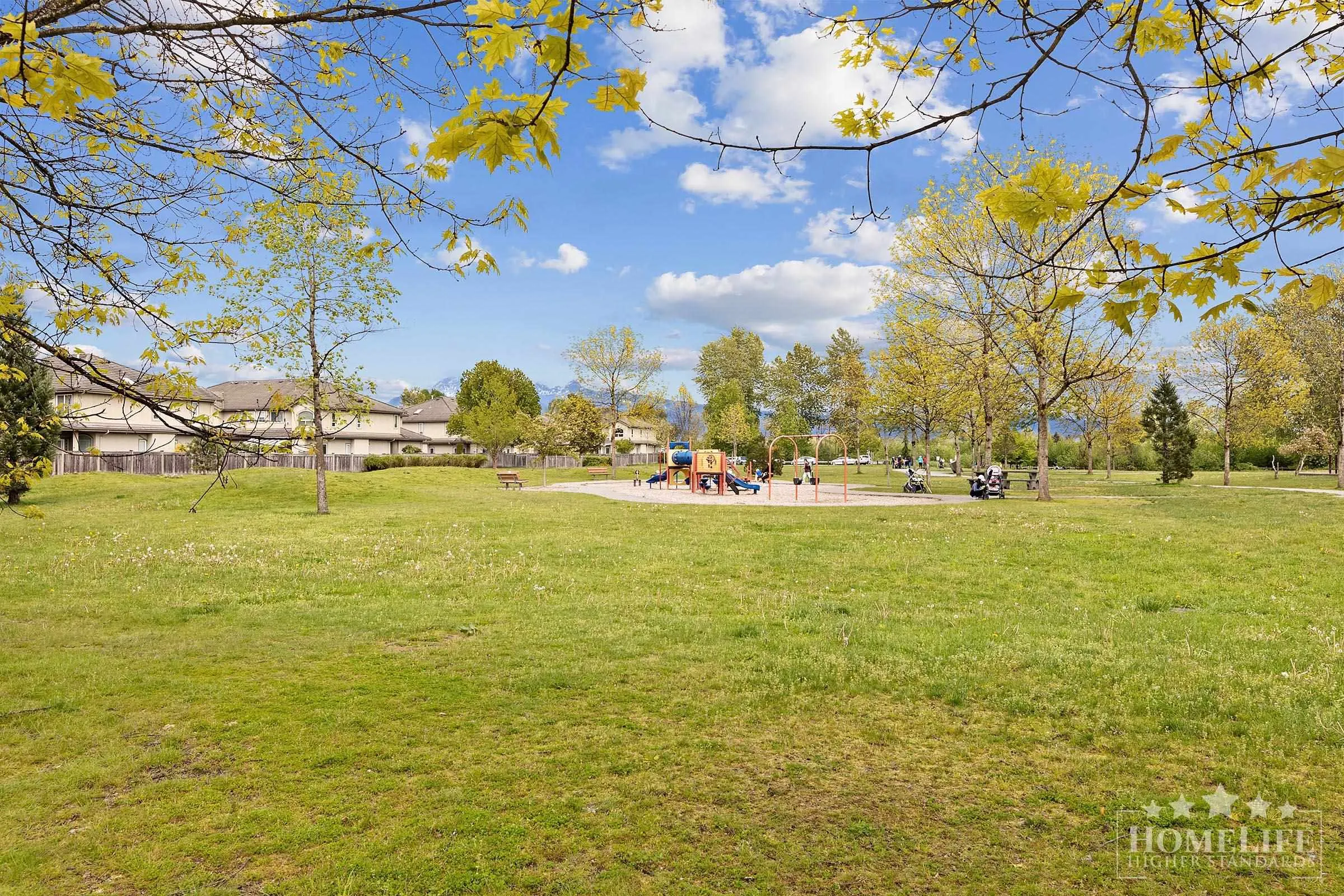 64 1055 Riverwood Gate