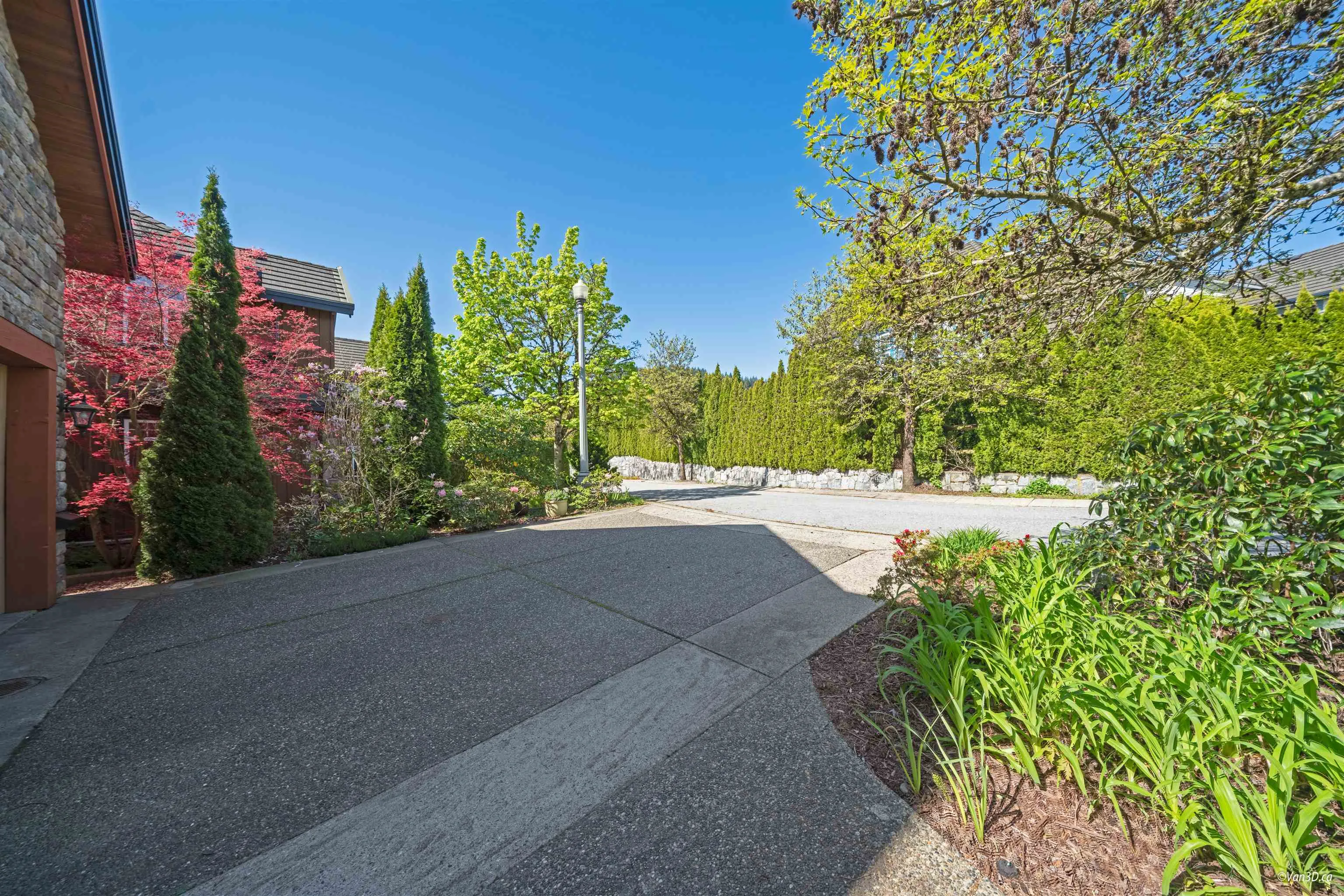 3235 Chartwell Lane